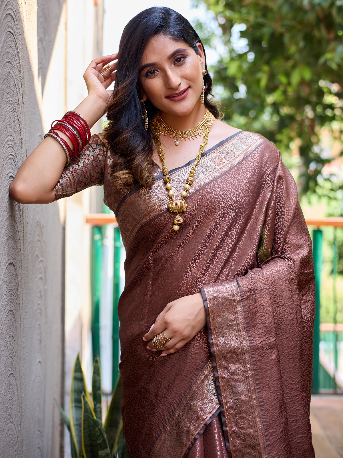Odette Women's Brown Silk  Saree with Unstitched Blouse - Image 3
