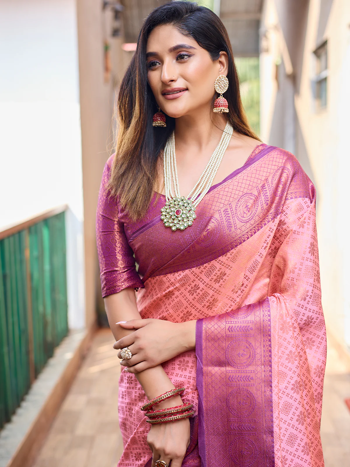 Odette Women's Peach Silk Saree with unstitched Blouse - Image 4