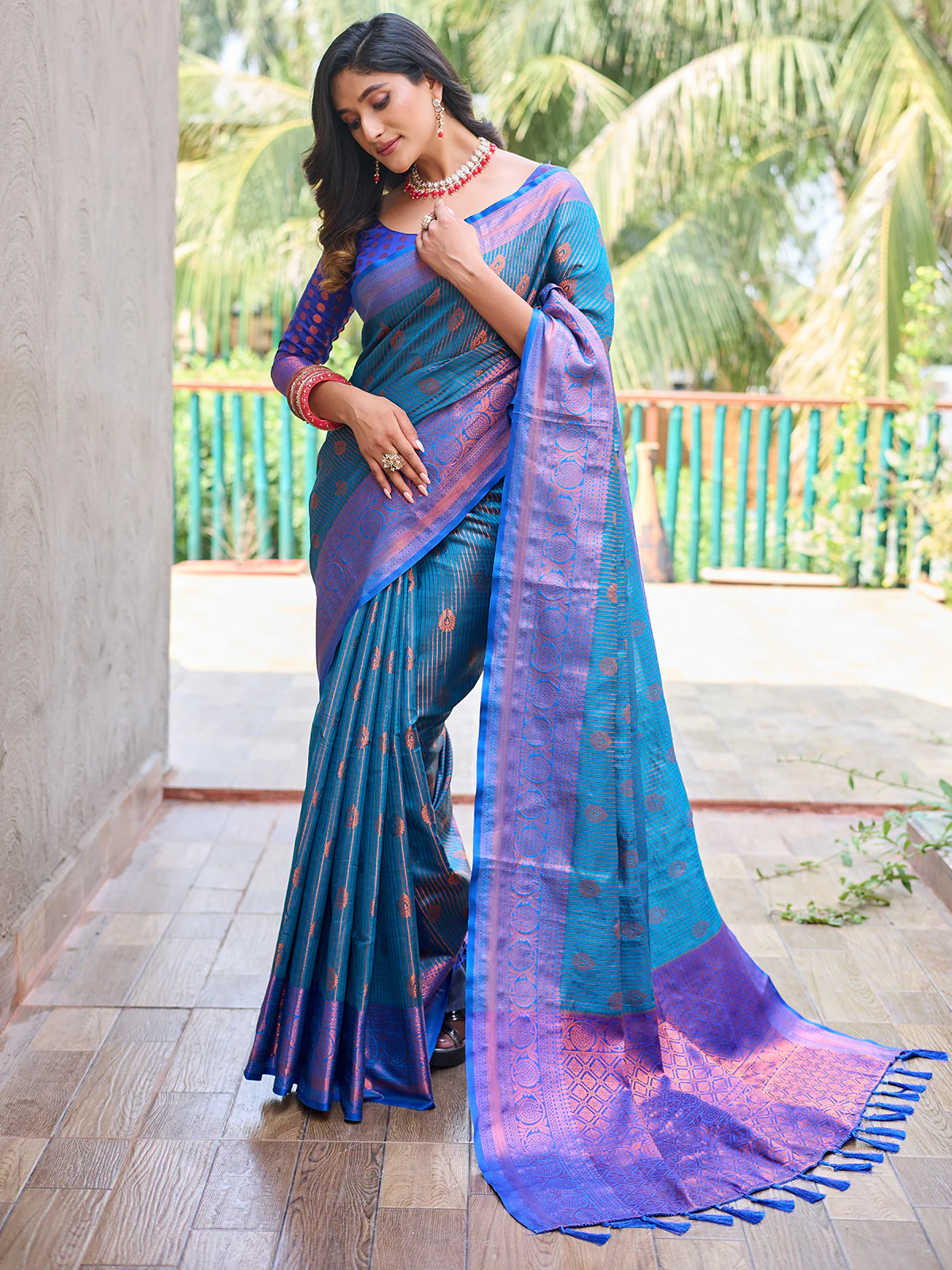 Odette Women's Blue Silk  Saree with unstitched Blouse - Image 2