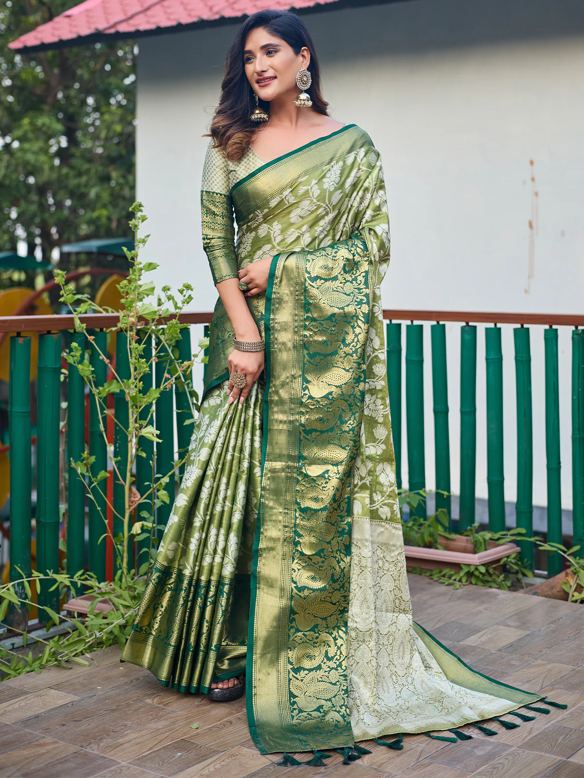 Odette Women's Olive Banarasi Silk Saree with unstitched Blouse - Image 2