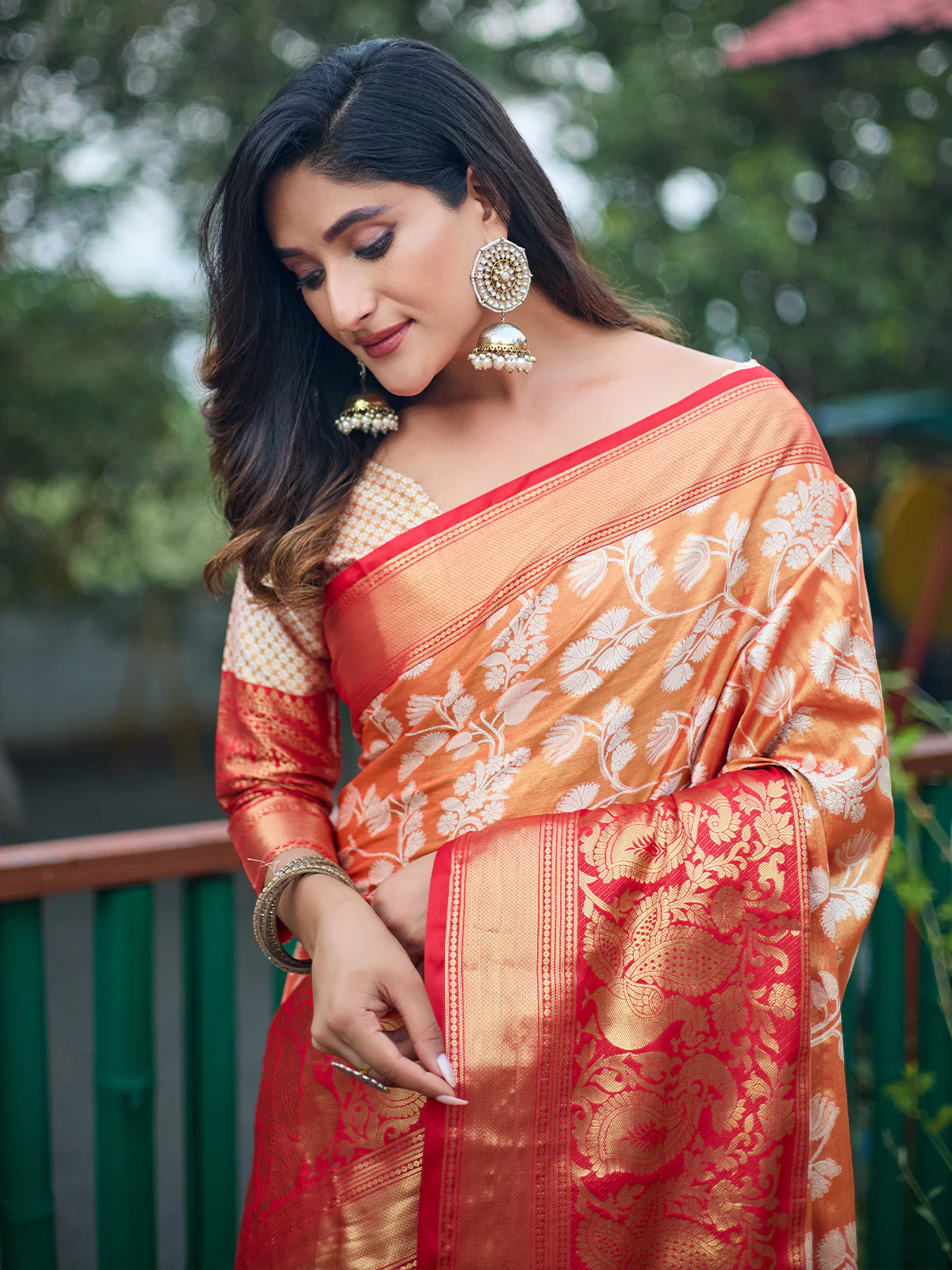 Odette Women's Orange Banarasi Silk  Saree with unstitched Blouse - Image 3