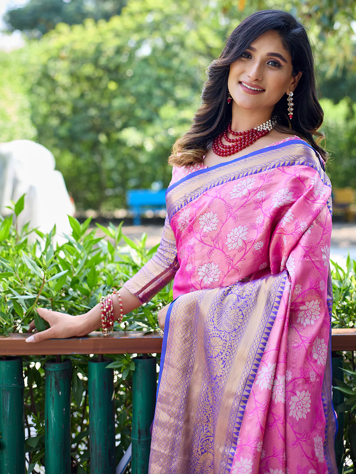 Odette Pink Silk Saree with unstitched Blouse For Women - Image 4