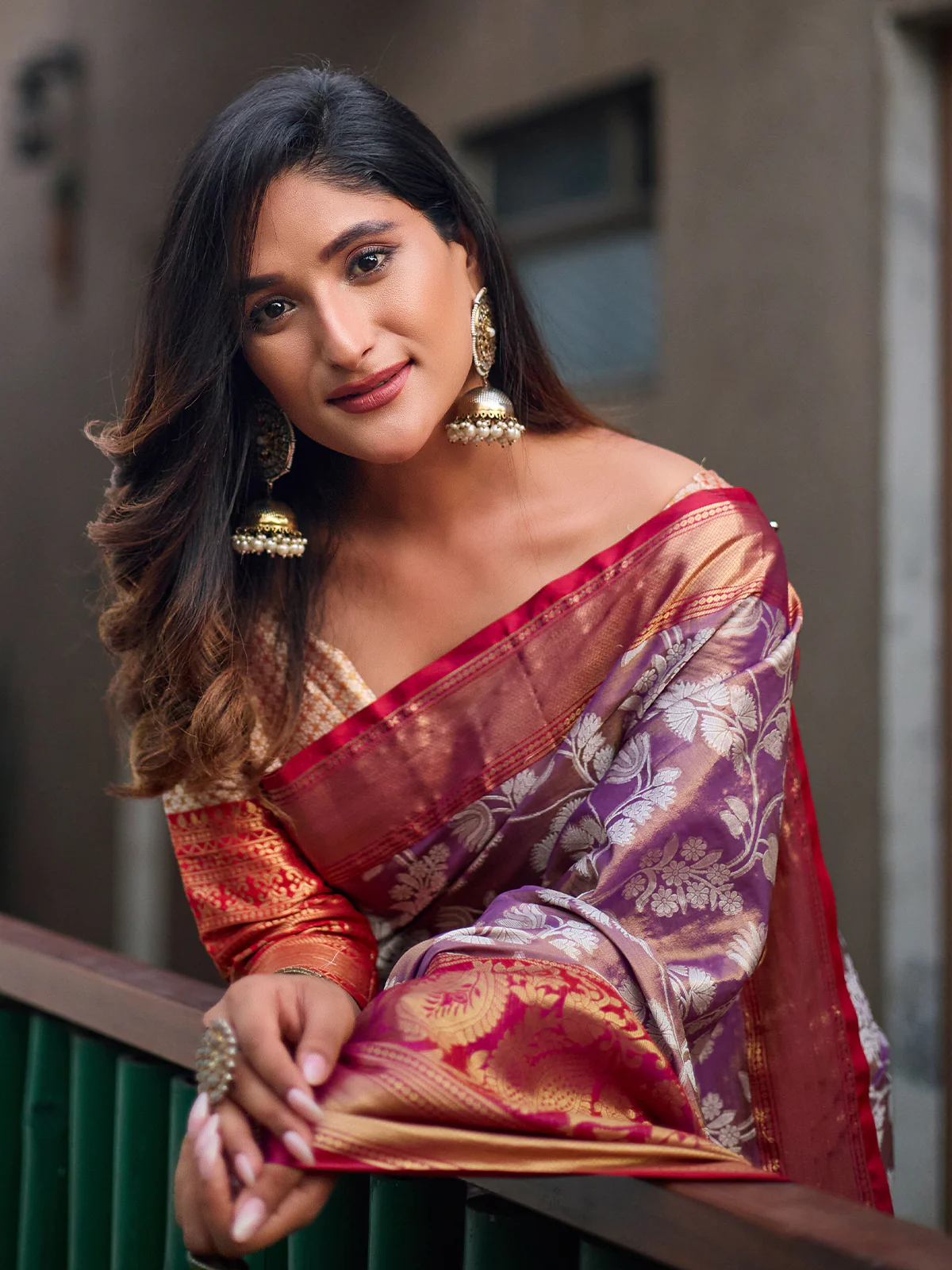 Odette Women's Violet Banarasi Silk  Saree with unstitched Blouse - Image 3