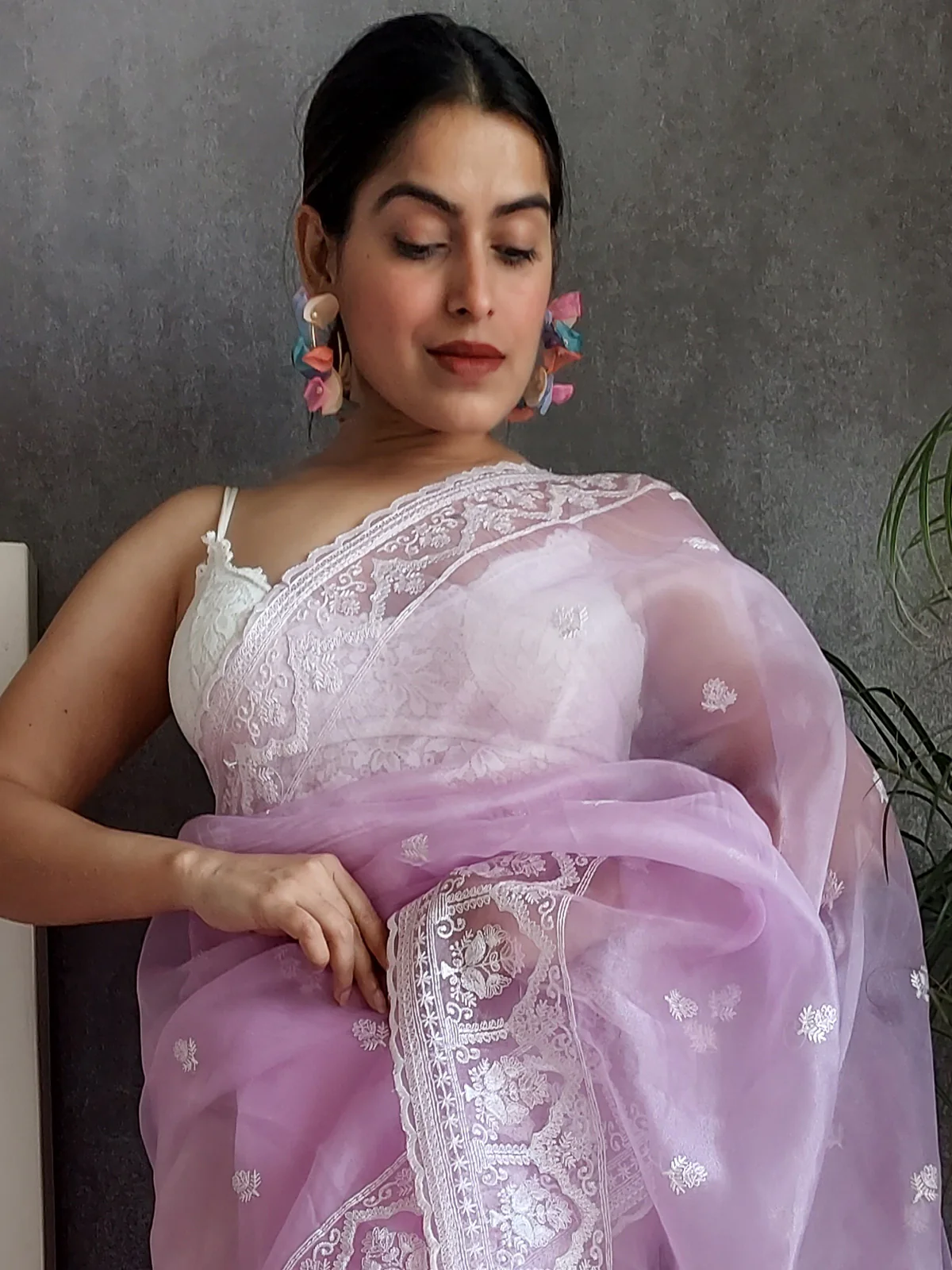Odette Pink Organza  Saree with unstitched Blouse For Women - Image 5