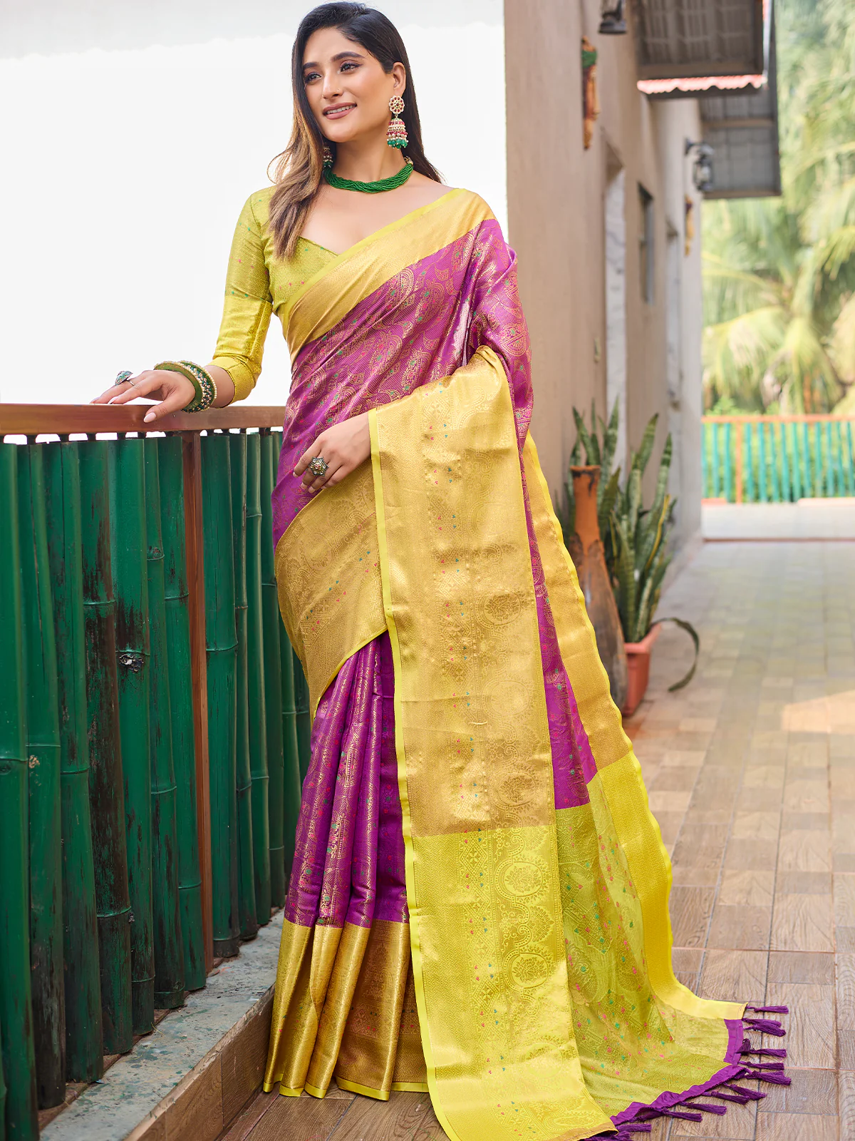 Odette Purple Silk Saree with unstitched Blouse For Women - Image 2