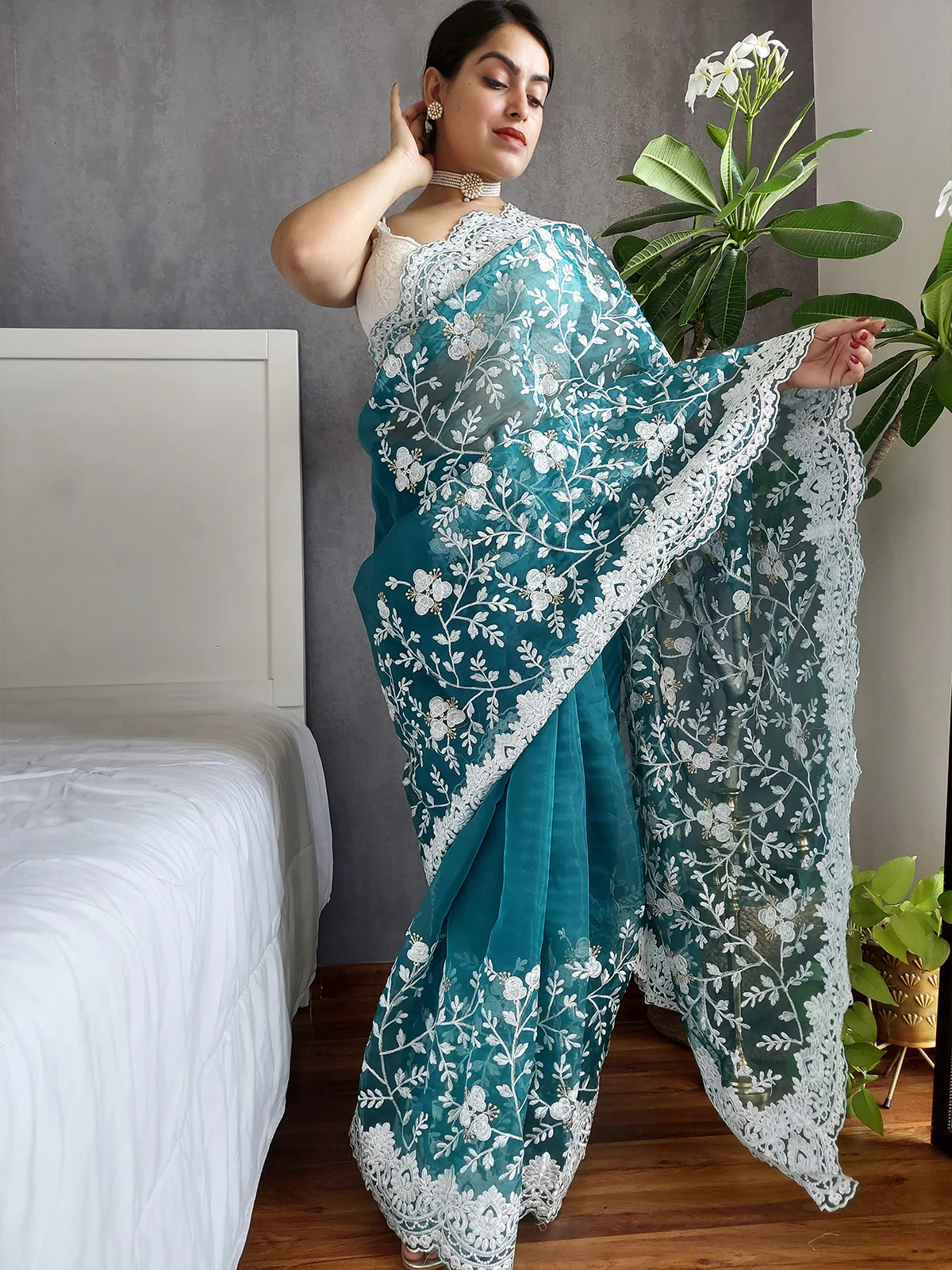 Odette Teal Organza  Saree with unstitched Blouse For Women - Image 2