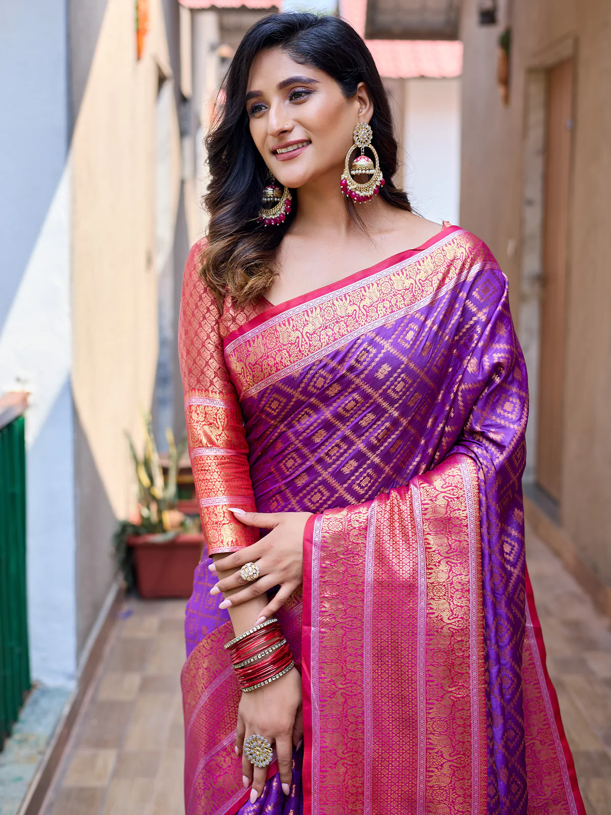 Odette Purple Silk Saree with unstitched Blouse For Women - Image 3