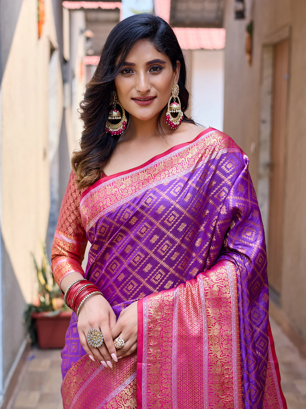 Odette Purple Silk Saree with unstitched Blouse For Women - Image 4