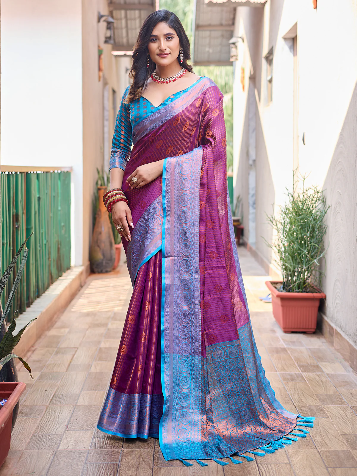 Odette Women's Purple Silk Saree with Unstitched Blouse - Image 2