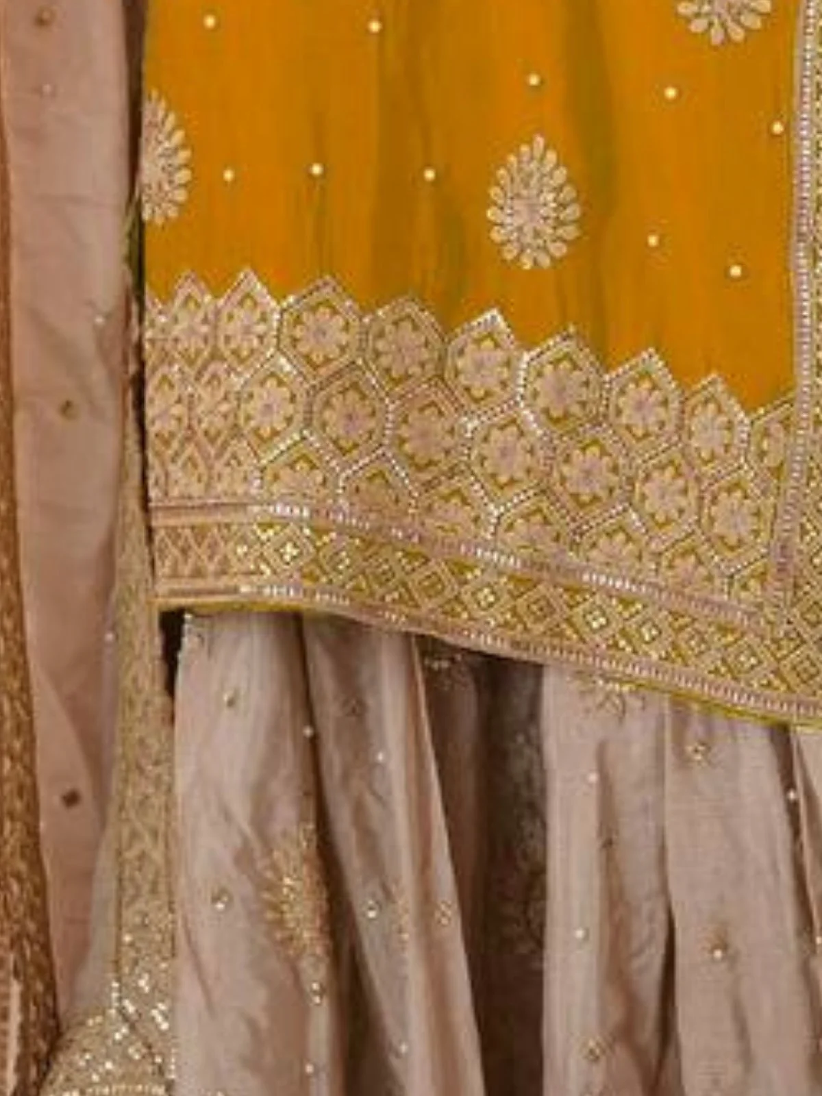 Odette Yellow Chinon Solid Stitched Kurta Set For Women - Image 5
