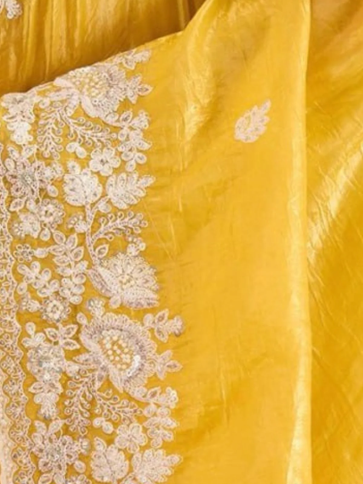 Odette Yellow Crush Embellished Saree For Women - Image 4