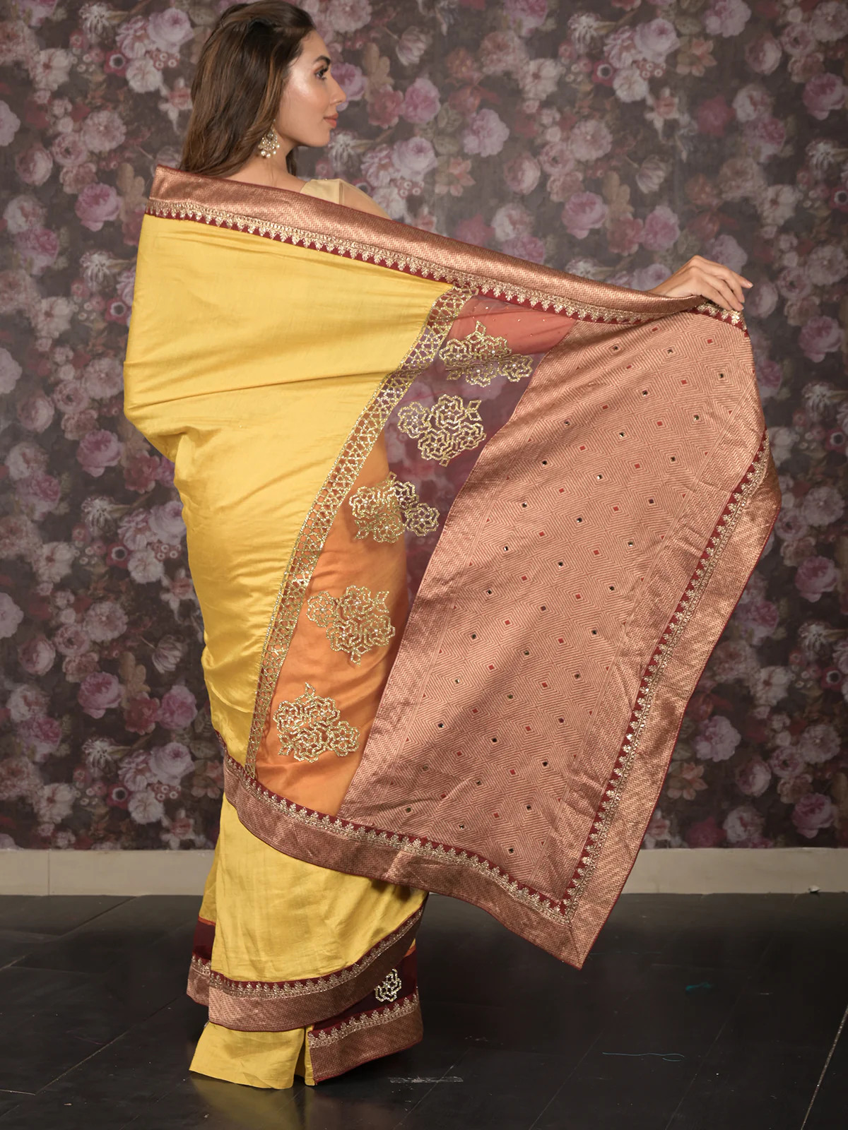 Odette Yellow Embellished Silk Blend Saree with Unstitched Blouse for Women - Image 4