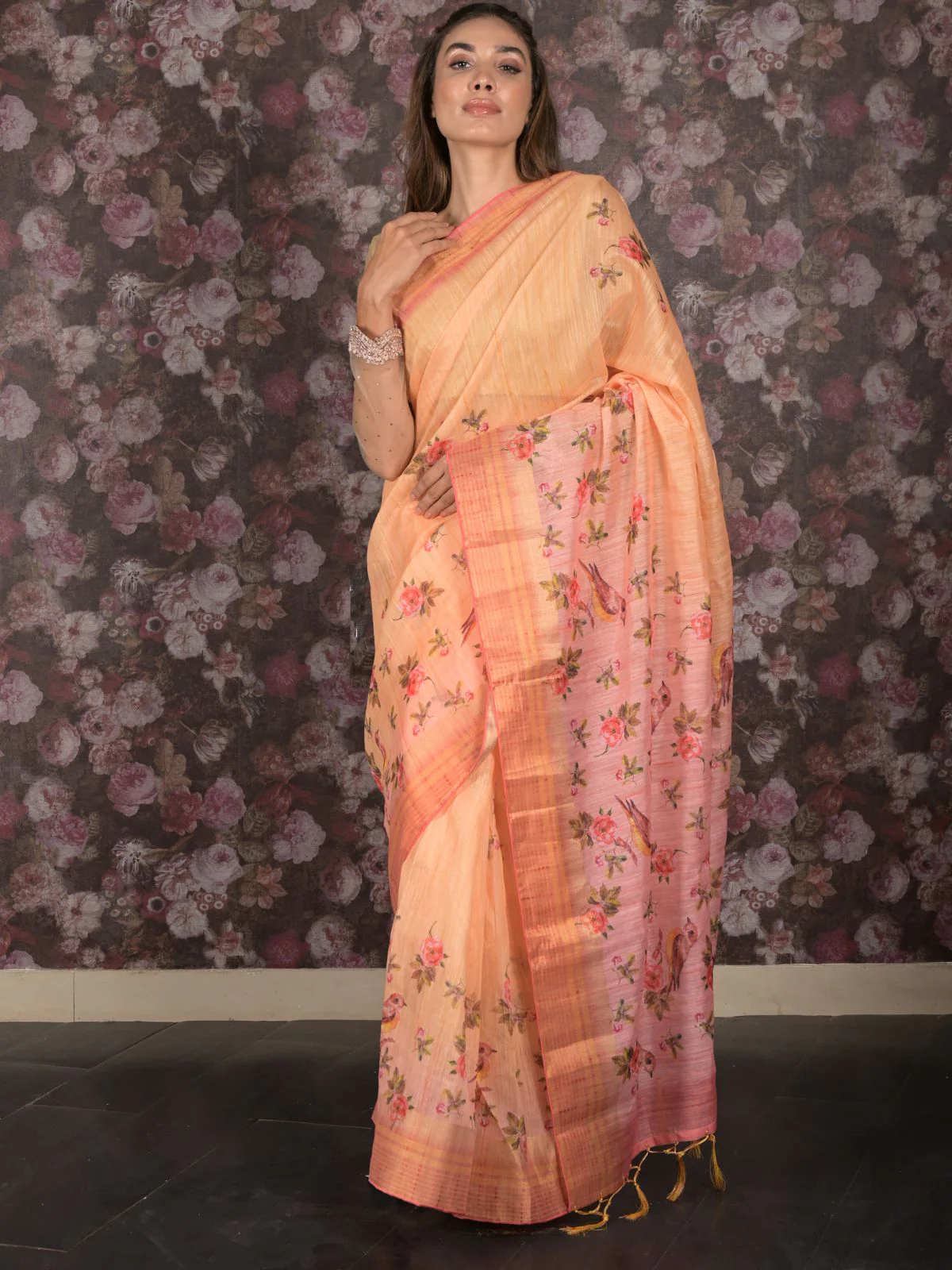 Odette Yellow Floral Print Cotton Blend Saree with Unstitched Blouse for Women - Image 2