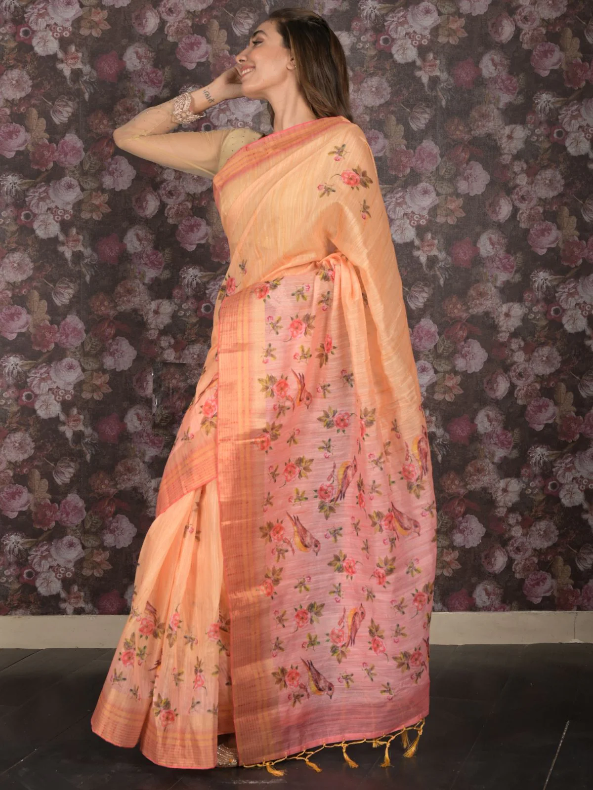 Odette Yellow Floral Print Cotton Blend Saree with Unstitched Blouse for Women - Image 3