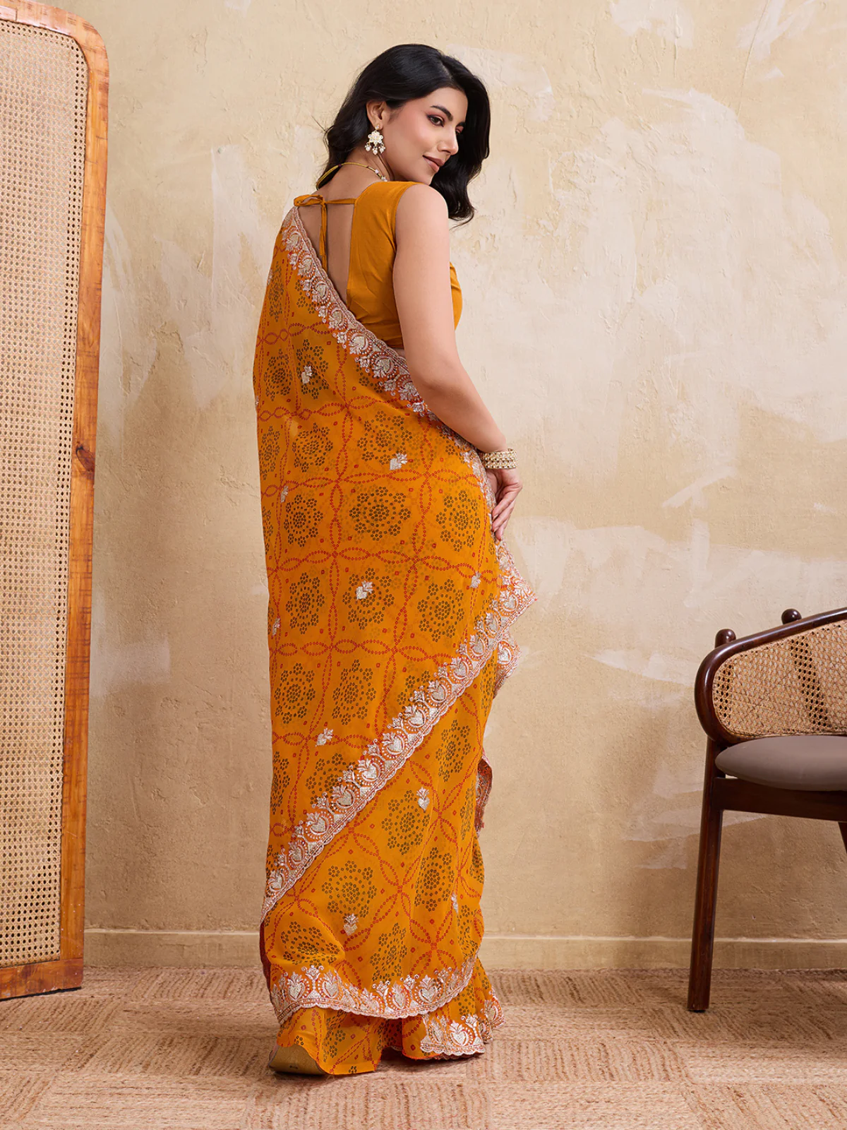 Odette Yellow Georgette Printed Saree For Women - Image 3