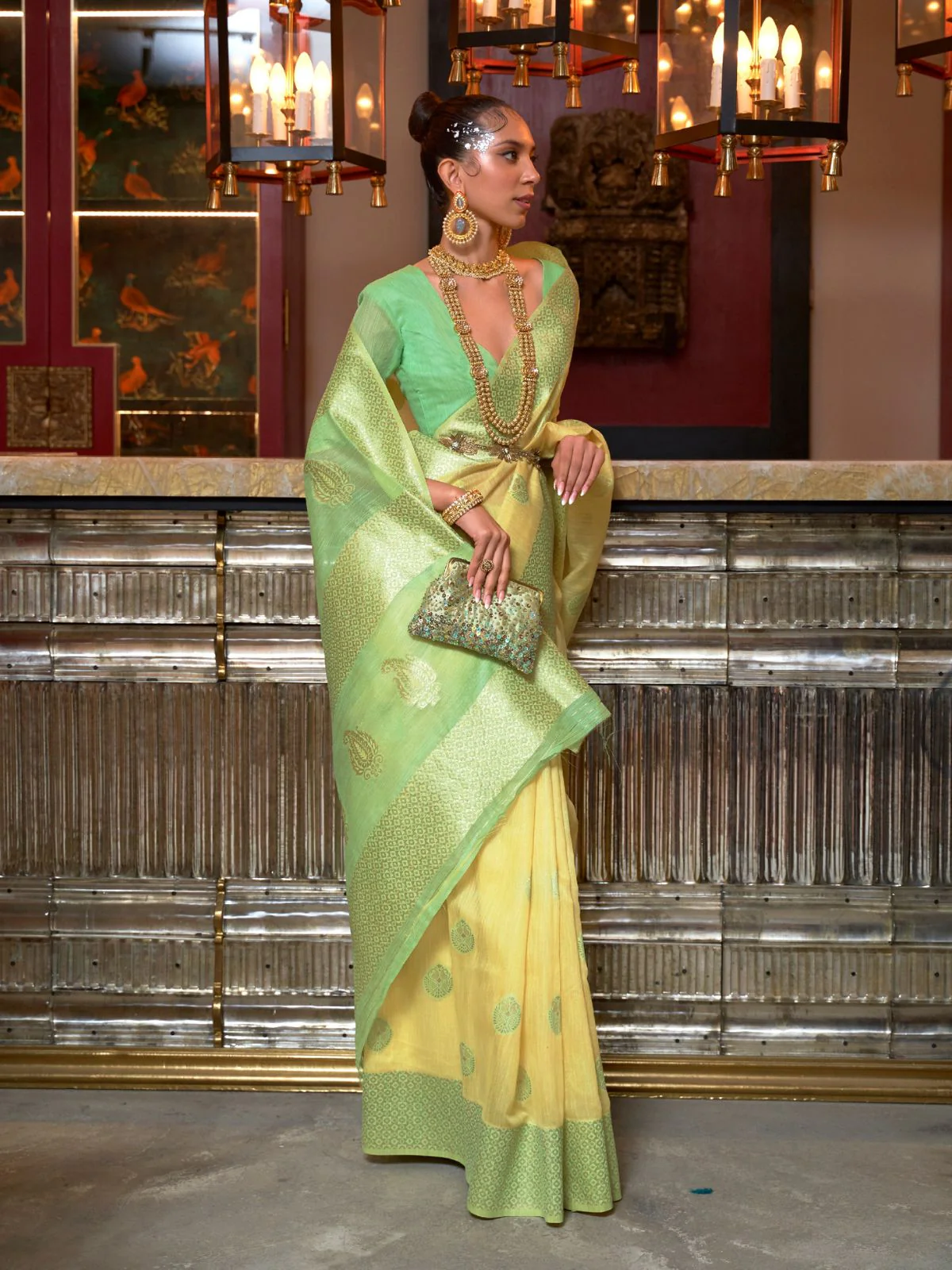 Odette Yellow Linen Woven Saree With Unstitched Blouse for Women - Image 2