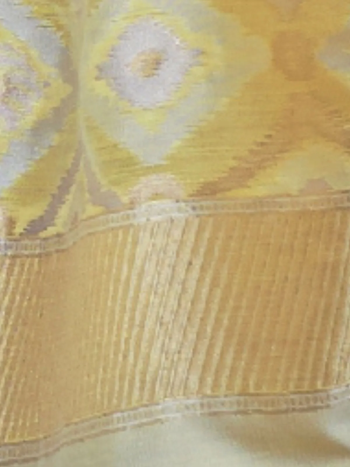 Odette Yellow Linen Woven Saree With Unstitched Blouse for Women - Image 3