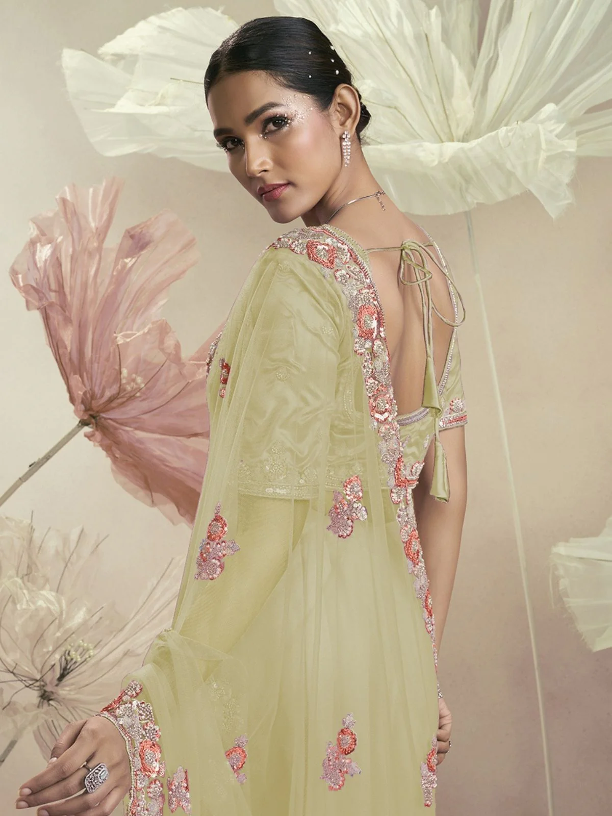 Odette Yellow Net Embellished Elegant Saree For Women - Image 2