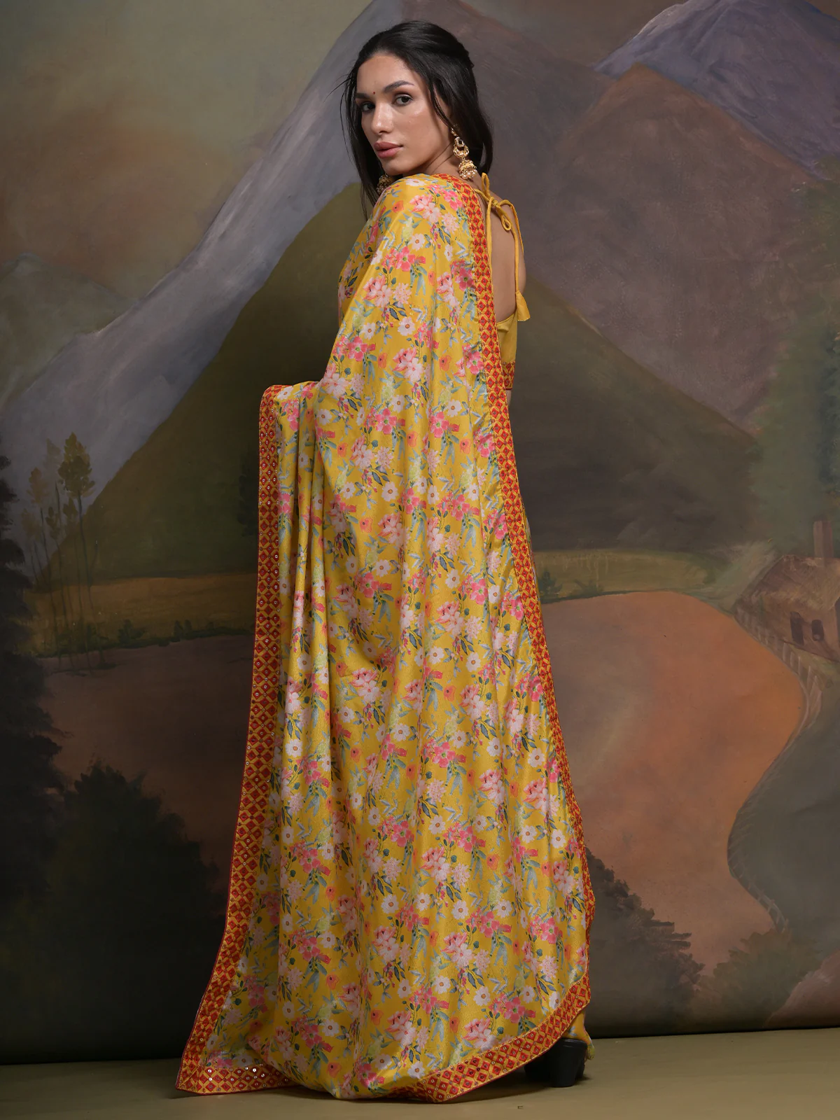 Odette Yellow Printed Chiffon Saree With Unstitched Blouse For Women - Image 4