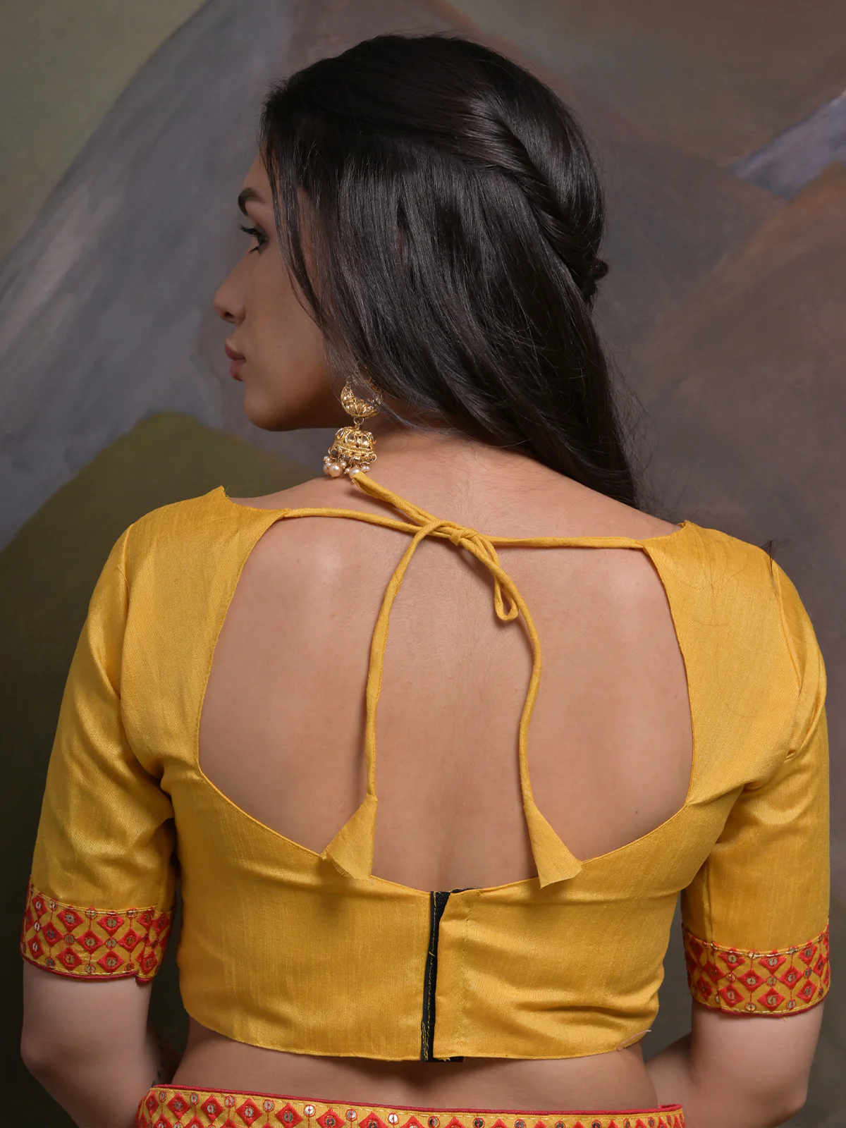 Odette Yellow Printed Chiffon Saree With Unstitched Blouse For Women - Image 7