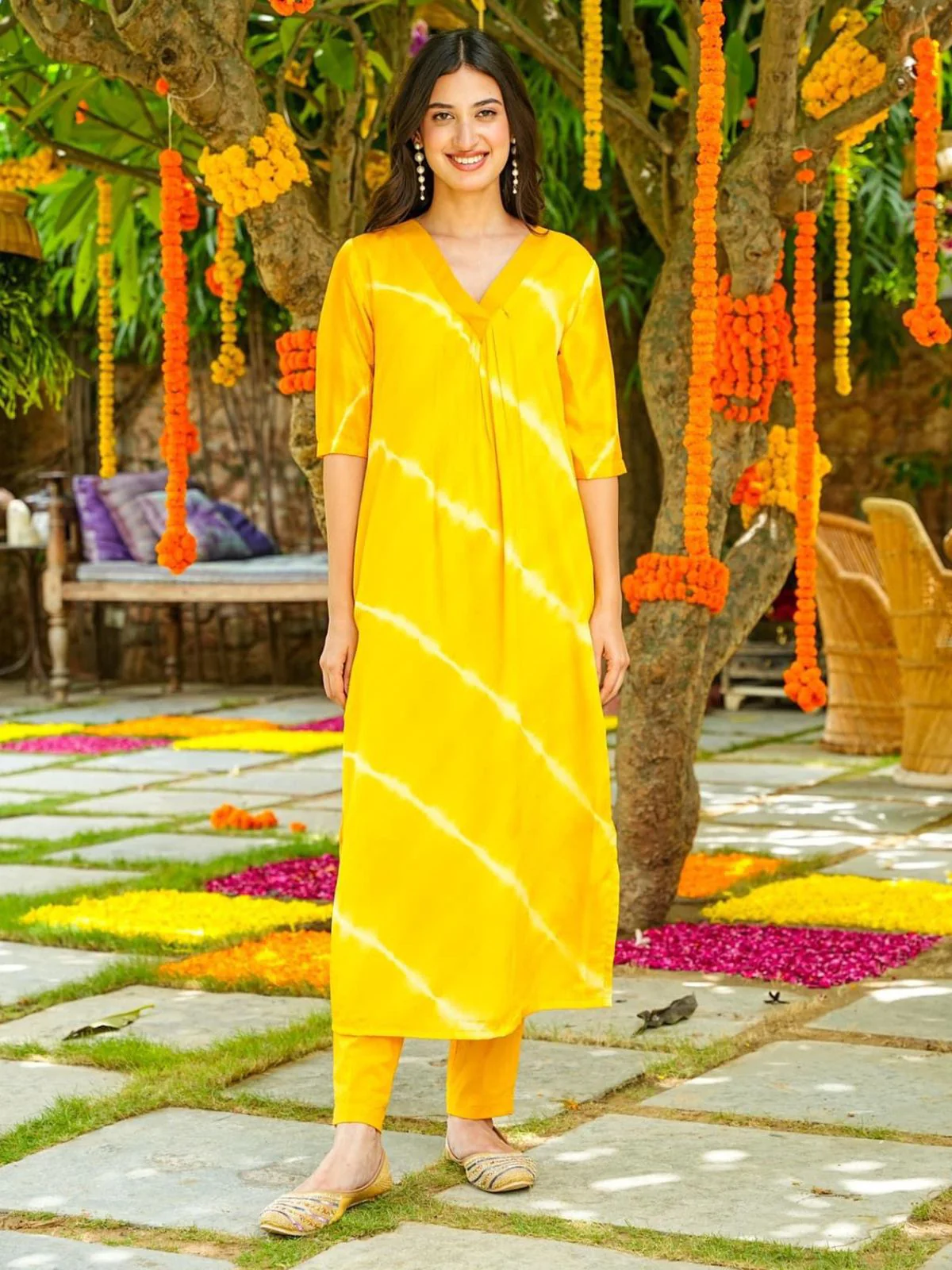 Odette Yellow Printed Cotton Stitched Kurta Set For Women - Image 2