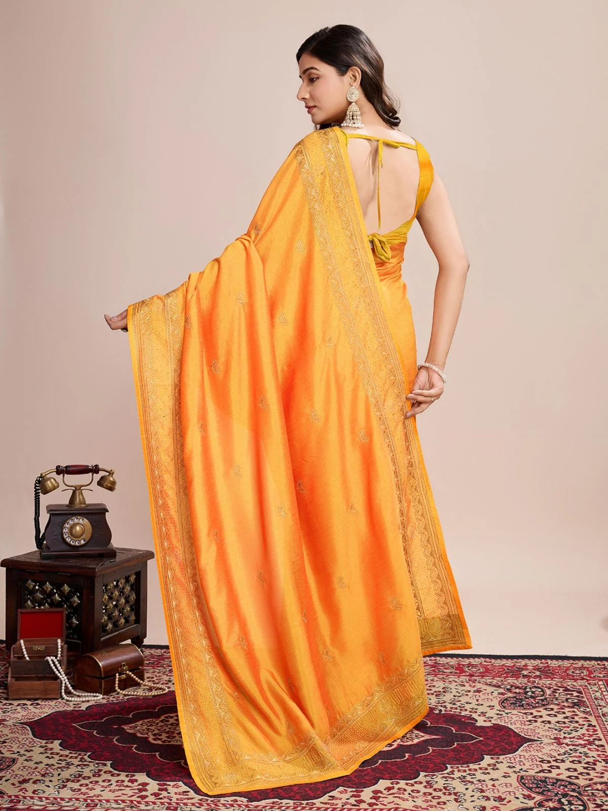 Odette Yellow Silk Blend Embroidered Saree With Unstitched Blouse For Women - Image 3