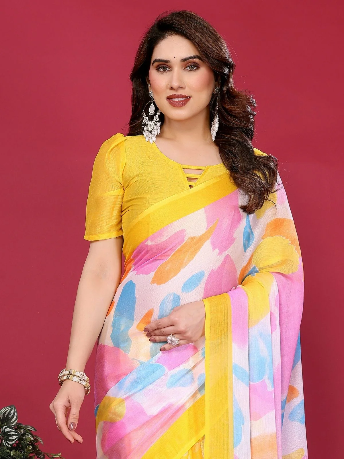 Odette Yellow Silk Blend Printed Saree For Women - Image 4