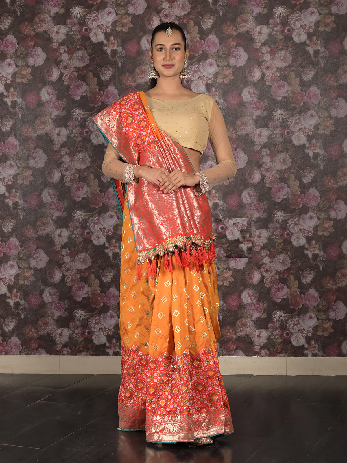 Odette Yellow Silk Blend Woven Saree With Unstitched Blouse For Women - Image 3