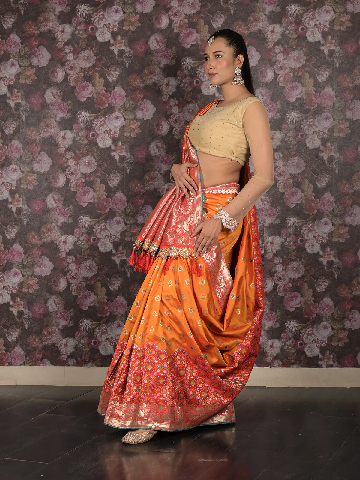 Odette Yellow Silk Blend Woven Saree With Unstitched Blouse For Women - Image 4