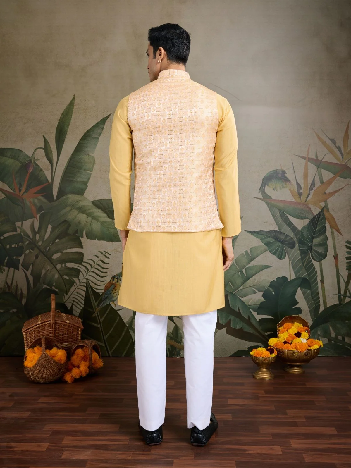 Odette Yellow Viscose Silk Woven Stitched Kurta For Men - Image 2