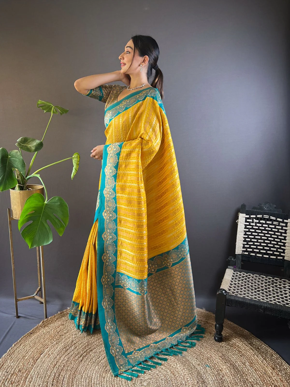 Odette Yellow Woven Design Soft Silk Saree With Unstitched Blouse For Women - Image 2