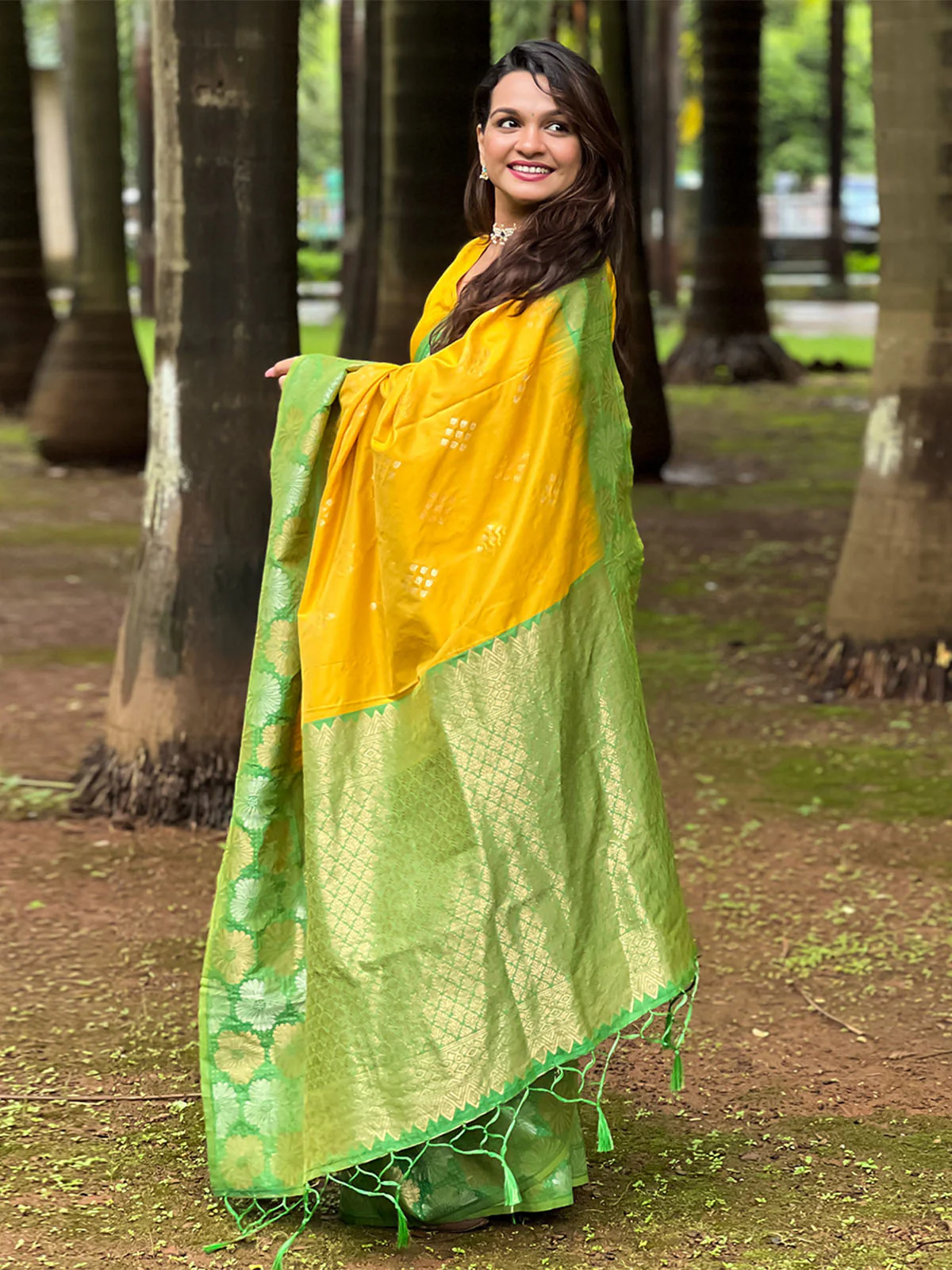 Odette Yellow Woven Design Soft Silk Saree With Unstitched Blouse For Women - Image 2