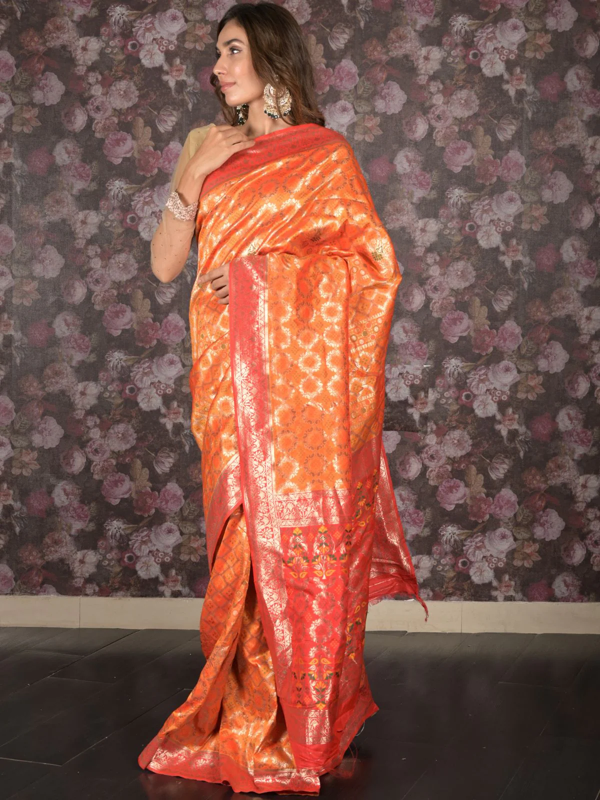 Odette Yellow Woven Heavy Silk Blend Saree With Unstitched Blouse For Women - Image 2