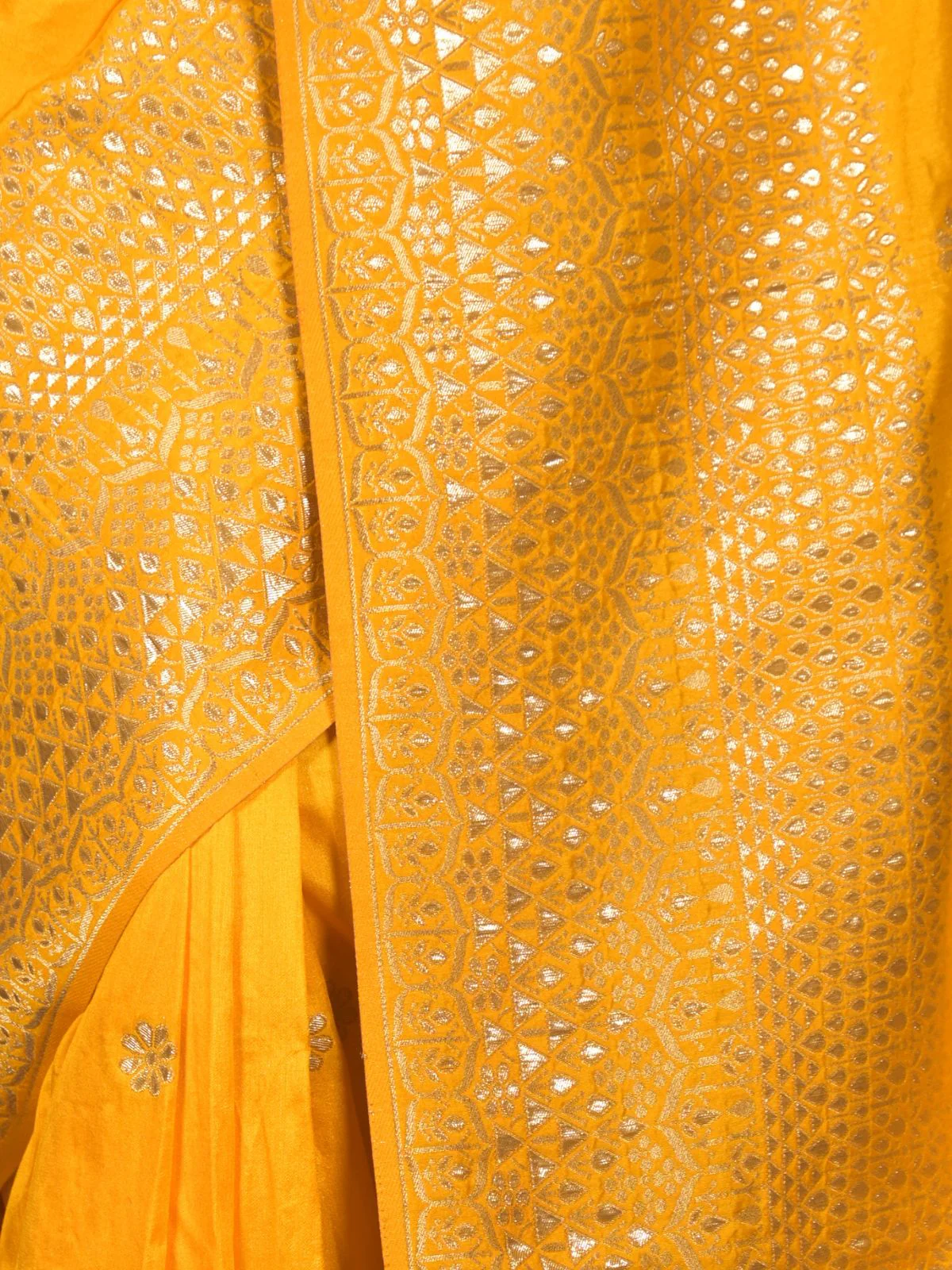 Odette Yellow Woven Silk Blend Saree with Unstitched Blouse for Women - Image 5