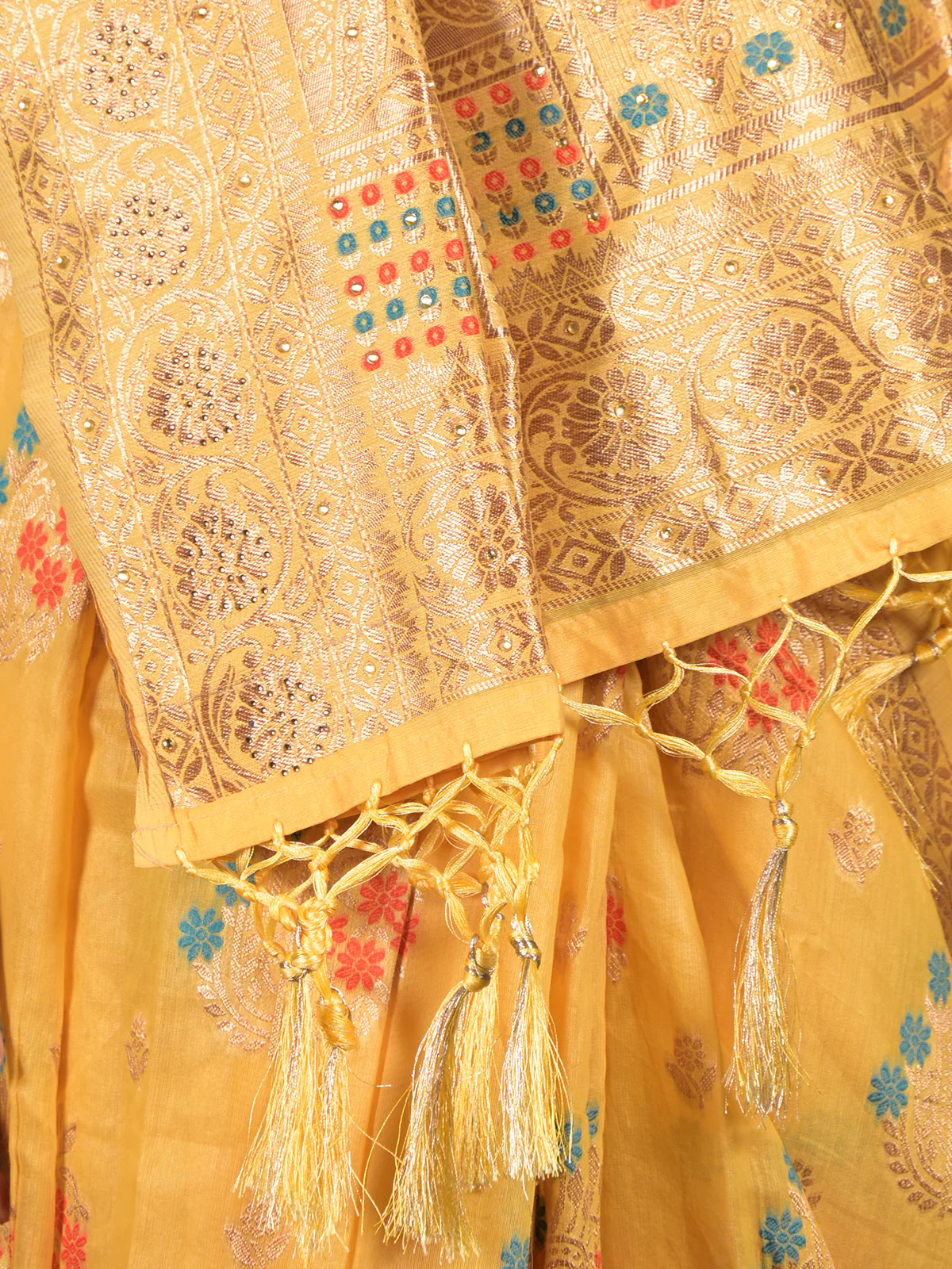 Odette Yellow Woven Silk Blend Saree With Unstitched Blouse For Women - Image 5