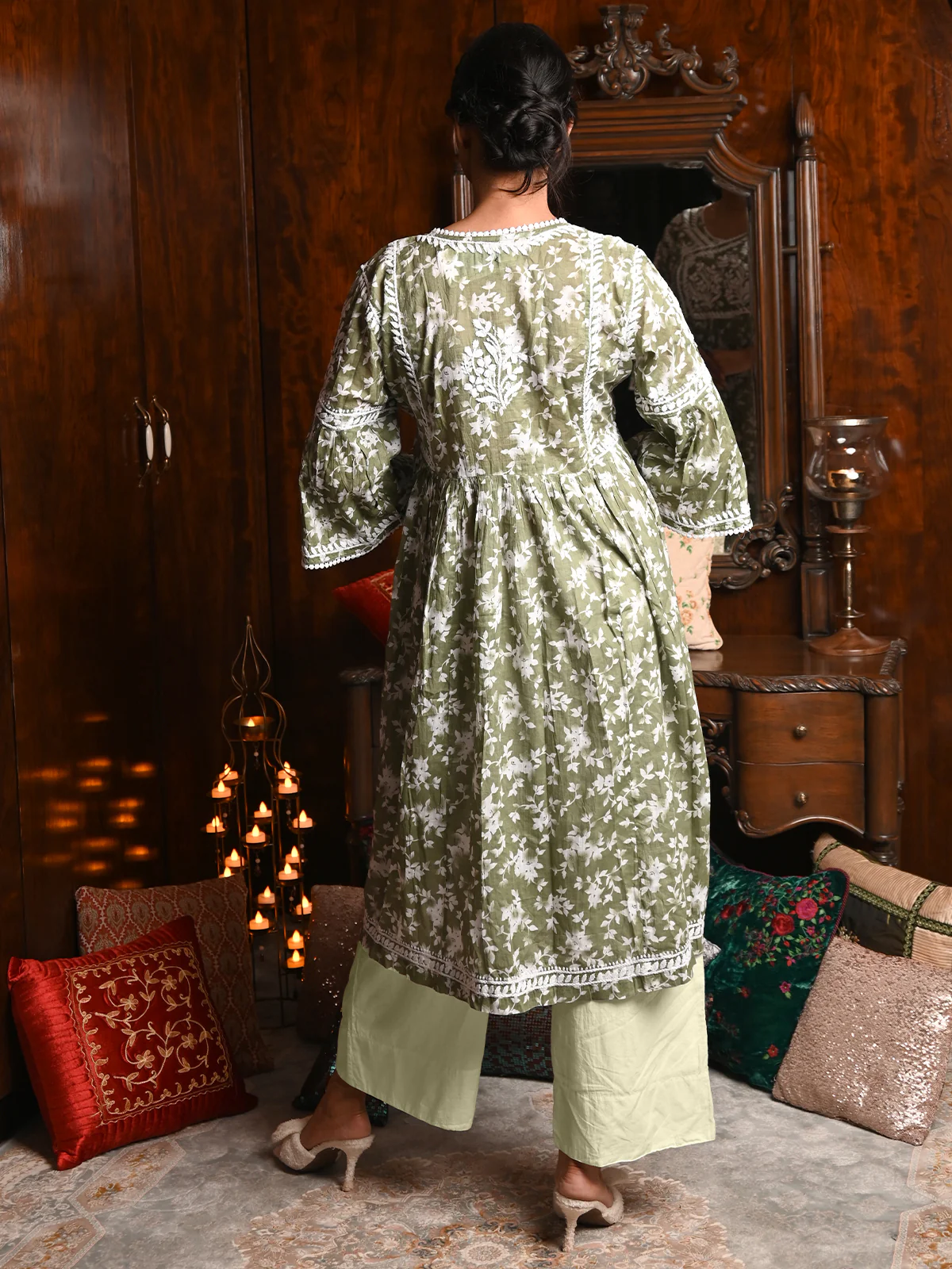 Odette Women Olive Green Cotton Printed Chikankari Embroidered Stitched Kurta With Pockets - Image 3