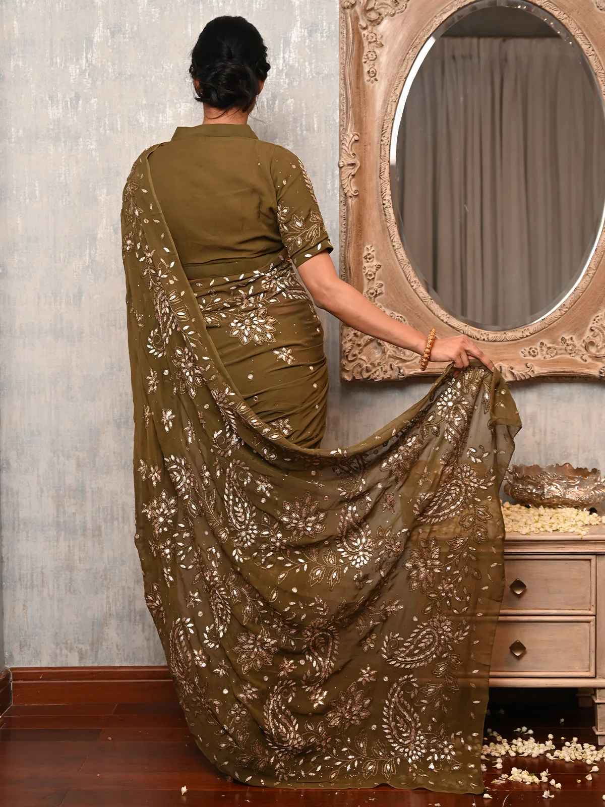 Odette Women Olive Green Georgette Gotapatti And Mukaish Work Chikankari Embroidered Saree With Unstitched Blouse - Image 4