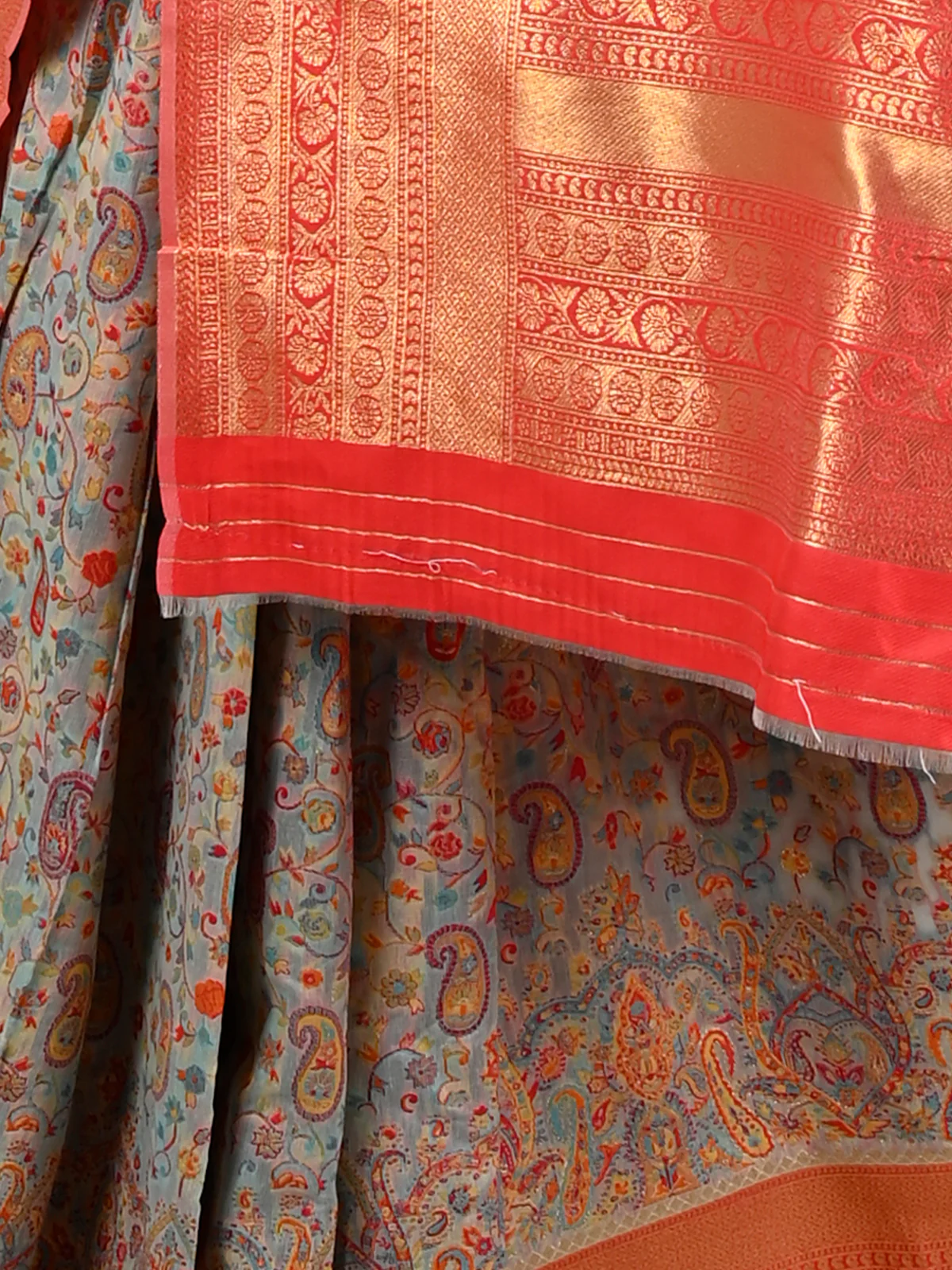 Odette Women Grey Modal Woven Saree With Unstitched Blouse - Image 3