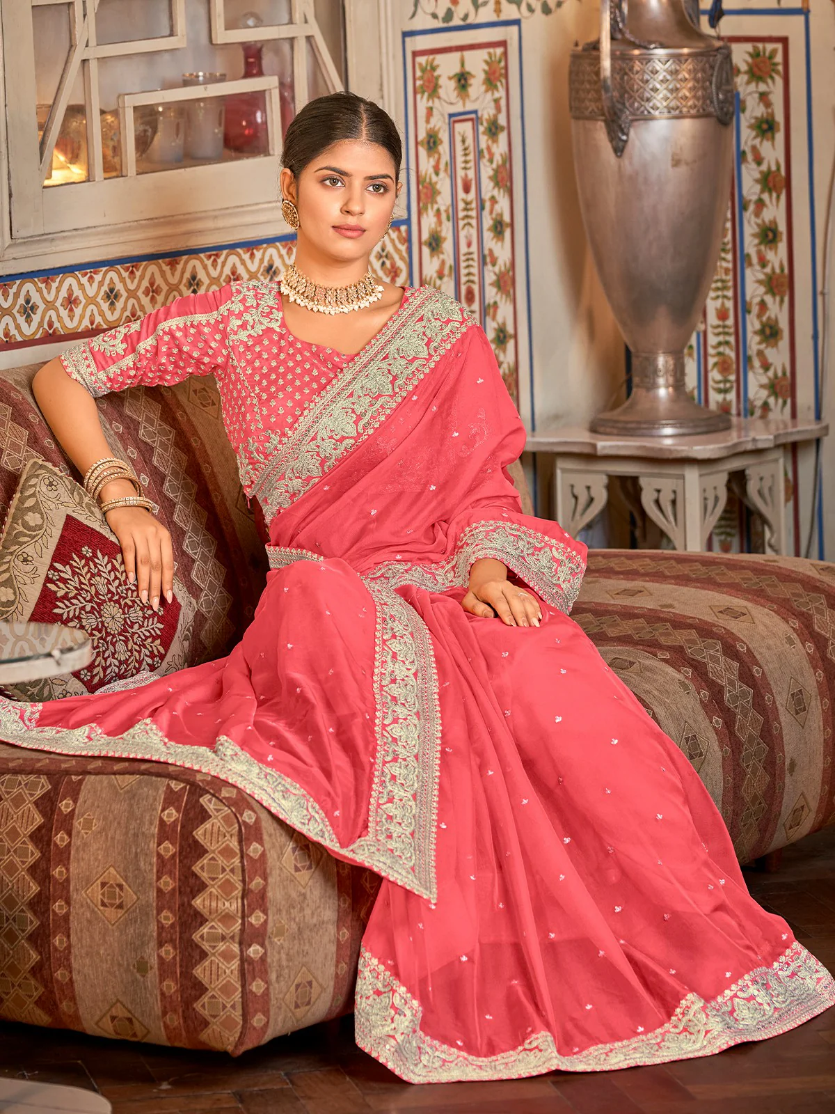 Odette Women Pink Organza Embroidered Saree With Unstitched Blouse - Image 4