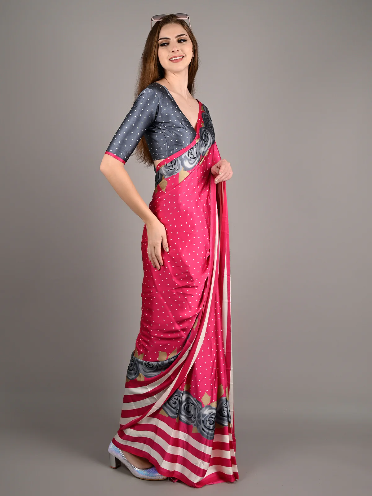 Odette Women Pink Satin Crepe Polka Dots Saree With Unstitched Blouse - Image 2