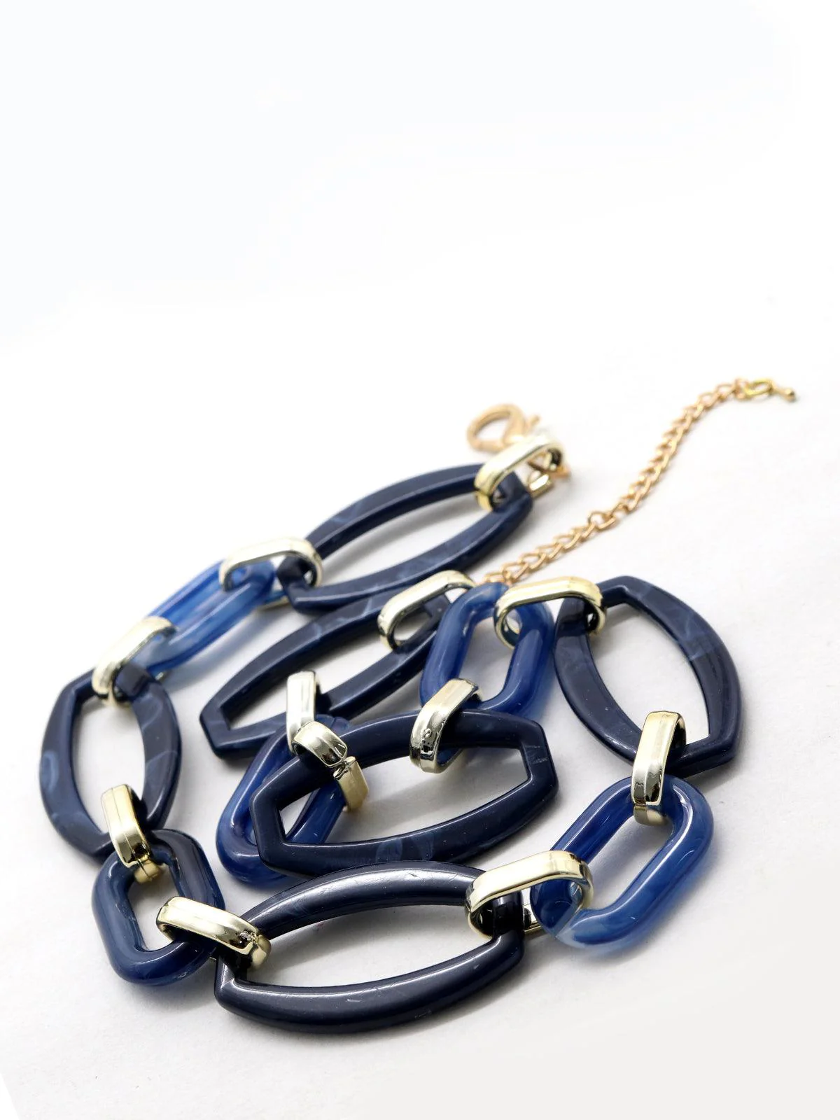 Odette Women Pliant Blue Loop Necklace - Image 4