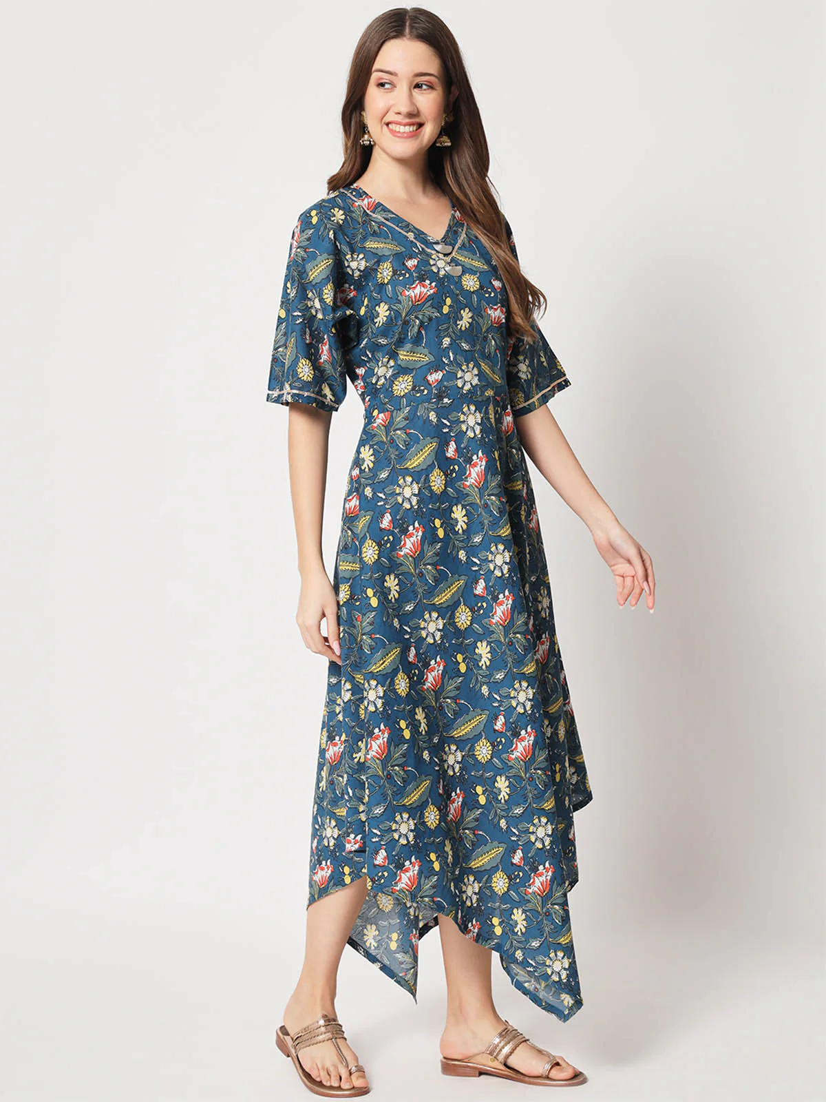 Odette Women Pretty Blue Cotton Printed Stitched Kurta - Image 4