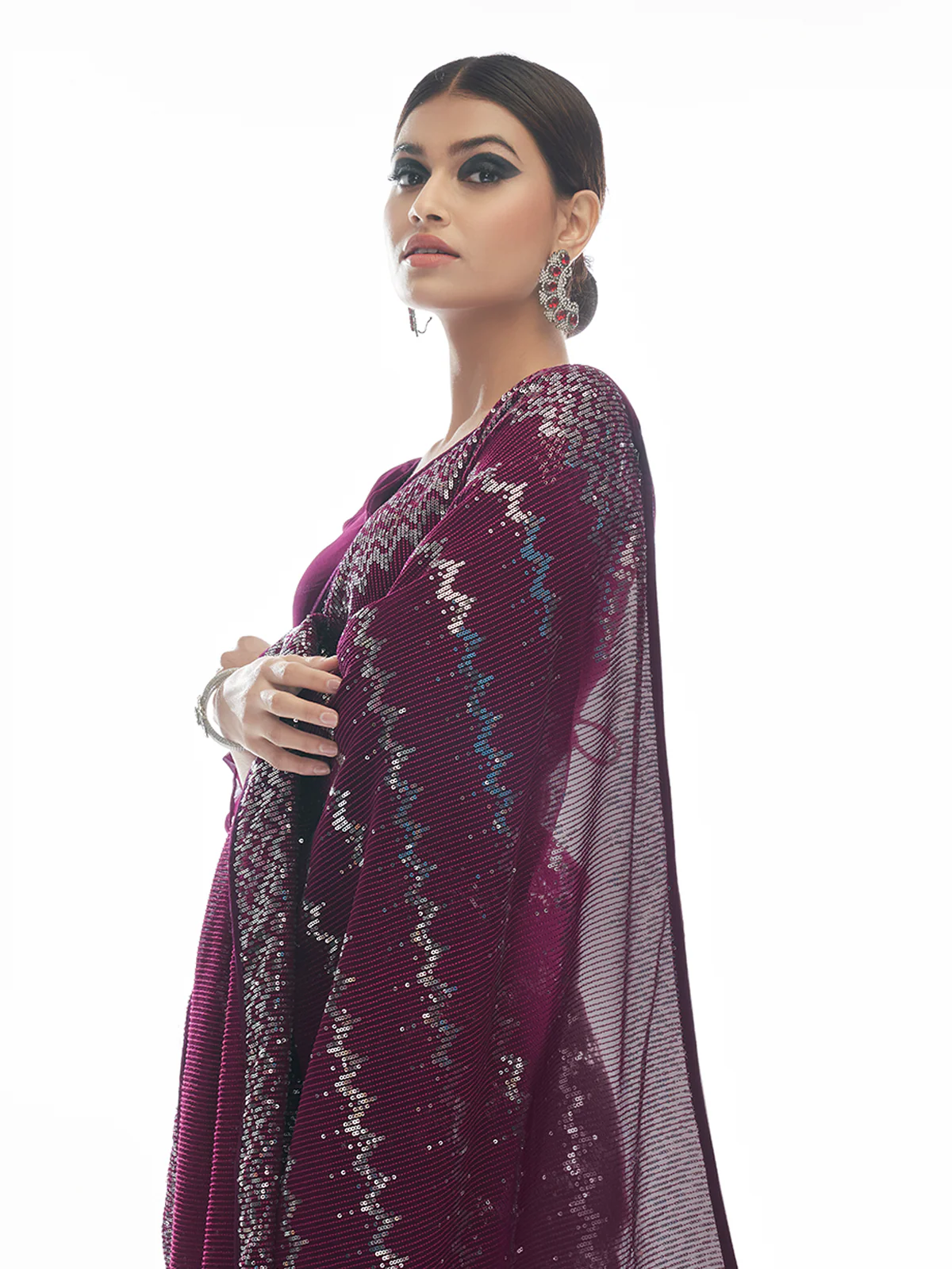 Odette Women Purple Georgette Saree With Unstitched Blouse - Image 4