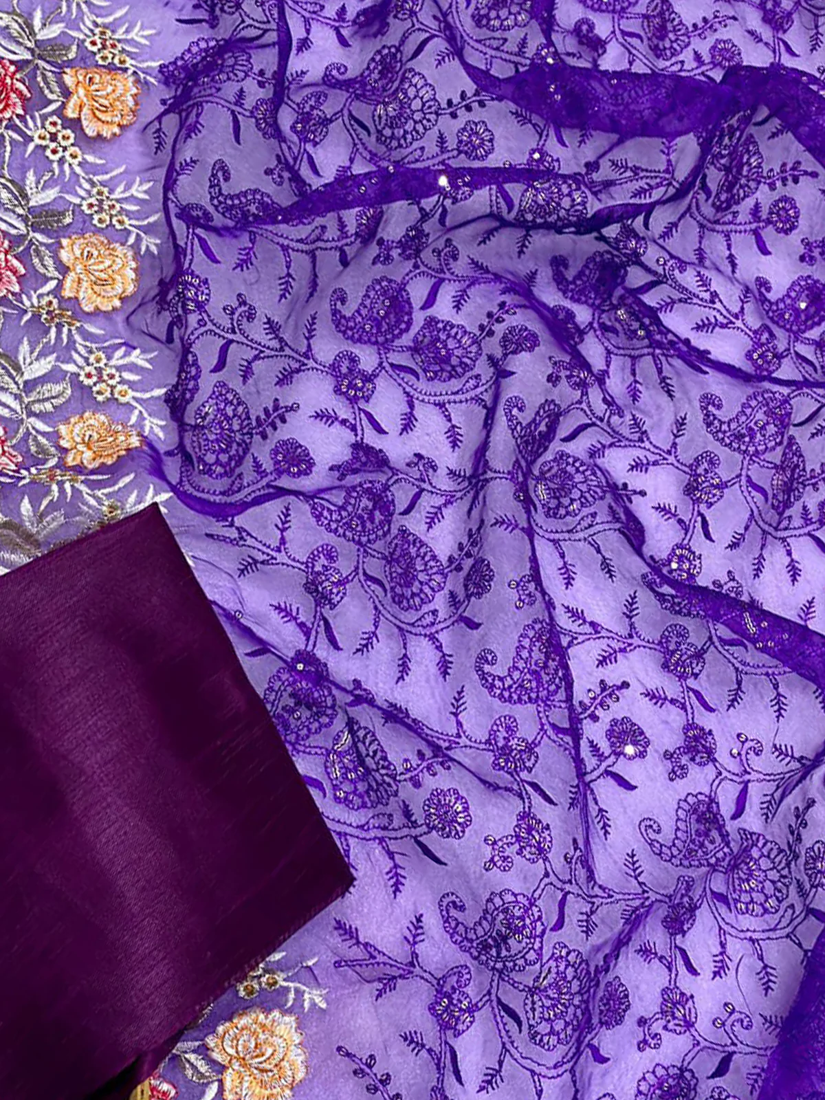 Odette Women Purple Organza Saree With Unstitched Blouse - Image 5