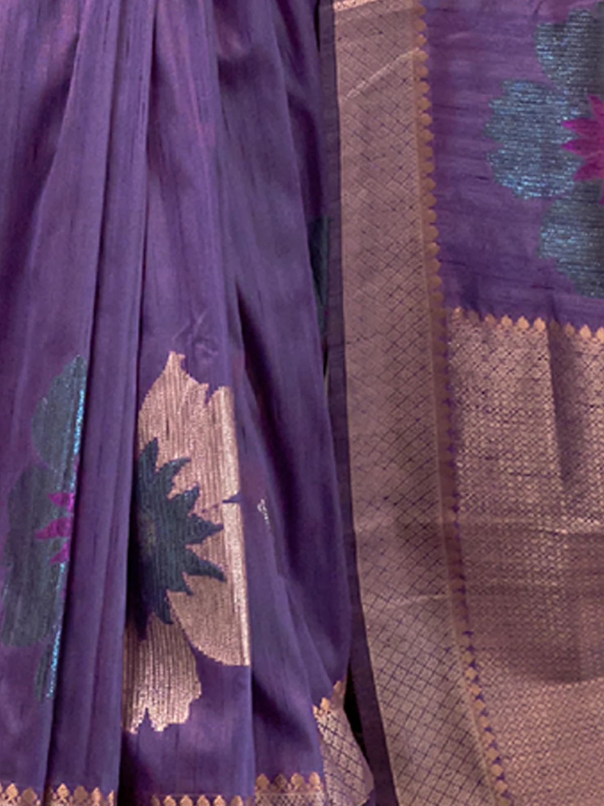 Odette Women Purple Silk Blend Woven Saree With Unstitched Blouse - Image 3