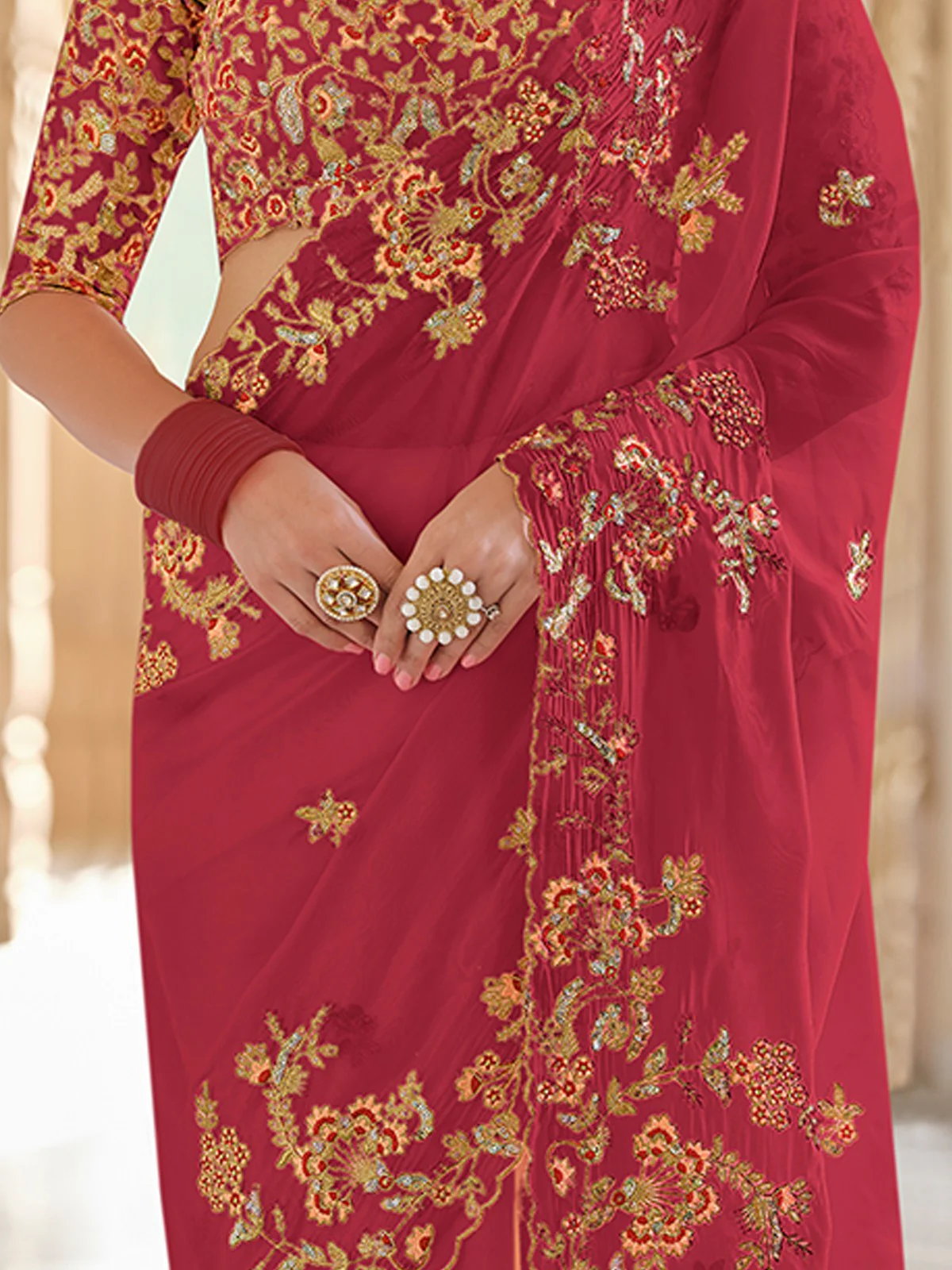 Odette Women Red Organza Embroidered Saree With Unstitched Blouse - Image 3
