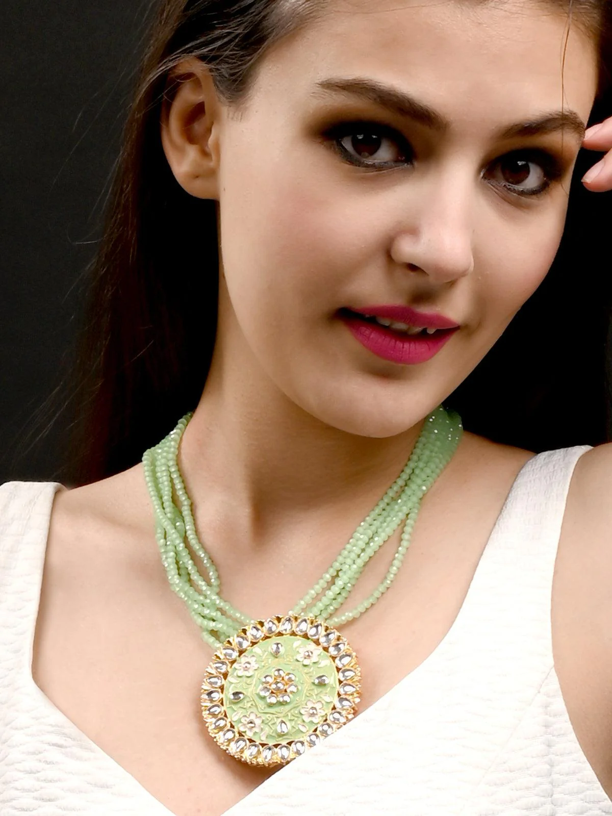 Odette Women Round Green And White Kundan Jewellery Set