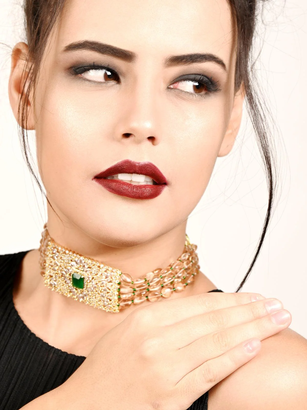 Odette Women Royal Emerald Green Choker Set