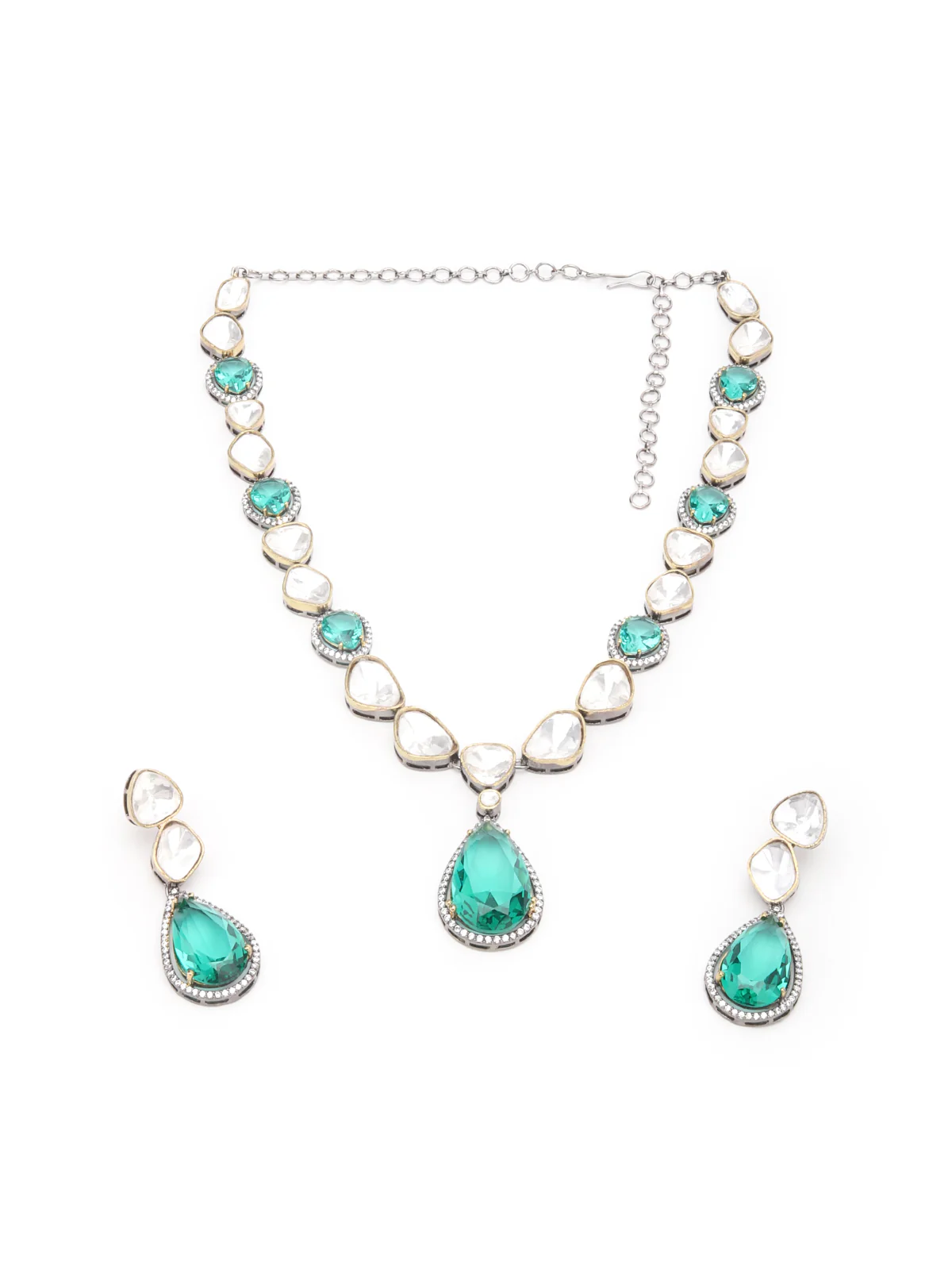 Odette Gold And Green Alloy Jewellery Set For Women - Image 3