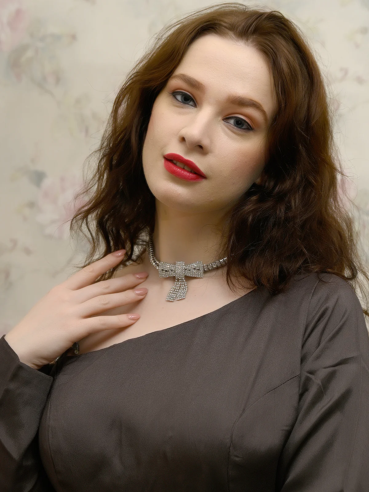Odette Women Silver Color Bow Choker Neckpiece